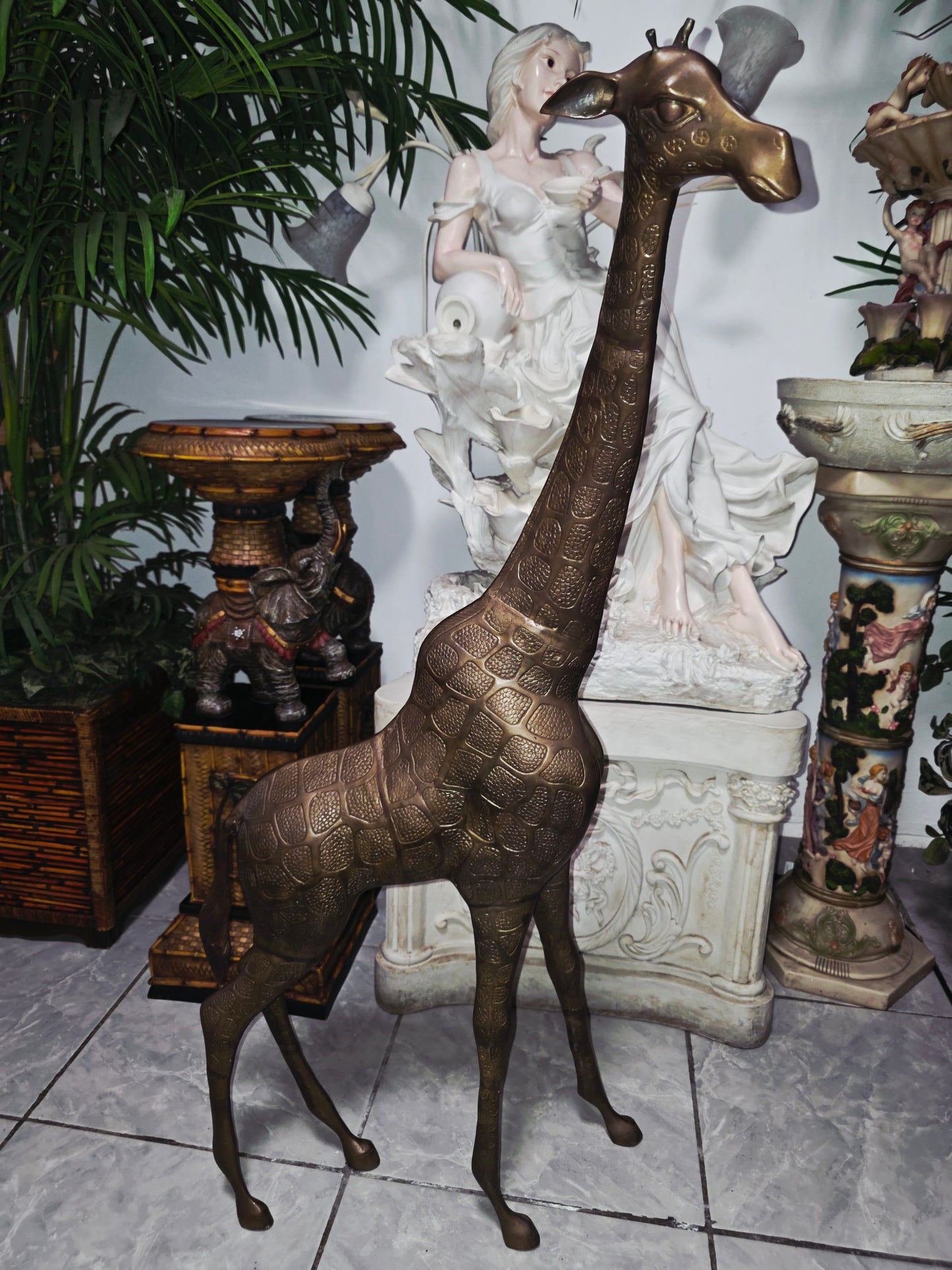 Escultura de Jirafa en Bronce – Elegancia Monumental 🦒✨🦒