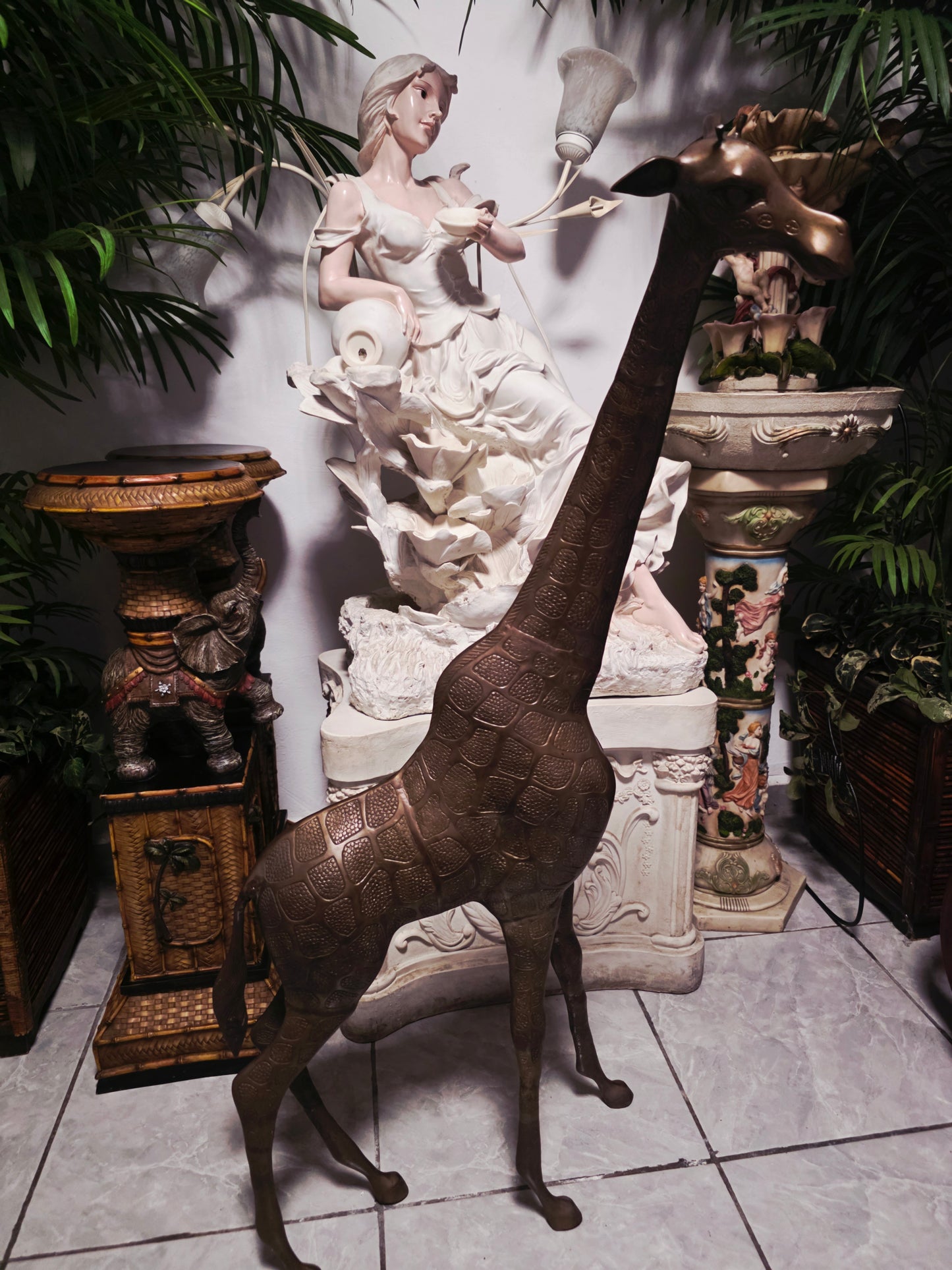 Escultura de Jirafa en Bronce – Elegancia Monumental 🦒✨🦒