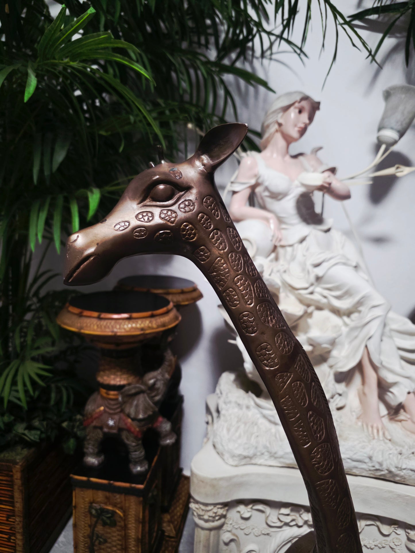 Escultura de Jirafa en Bronce – Elegancia Monumental 🦒✨🦒