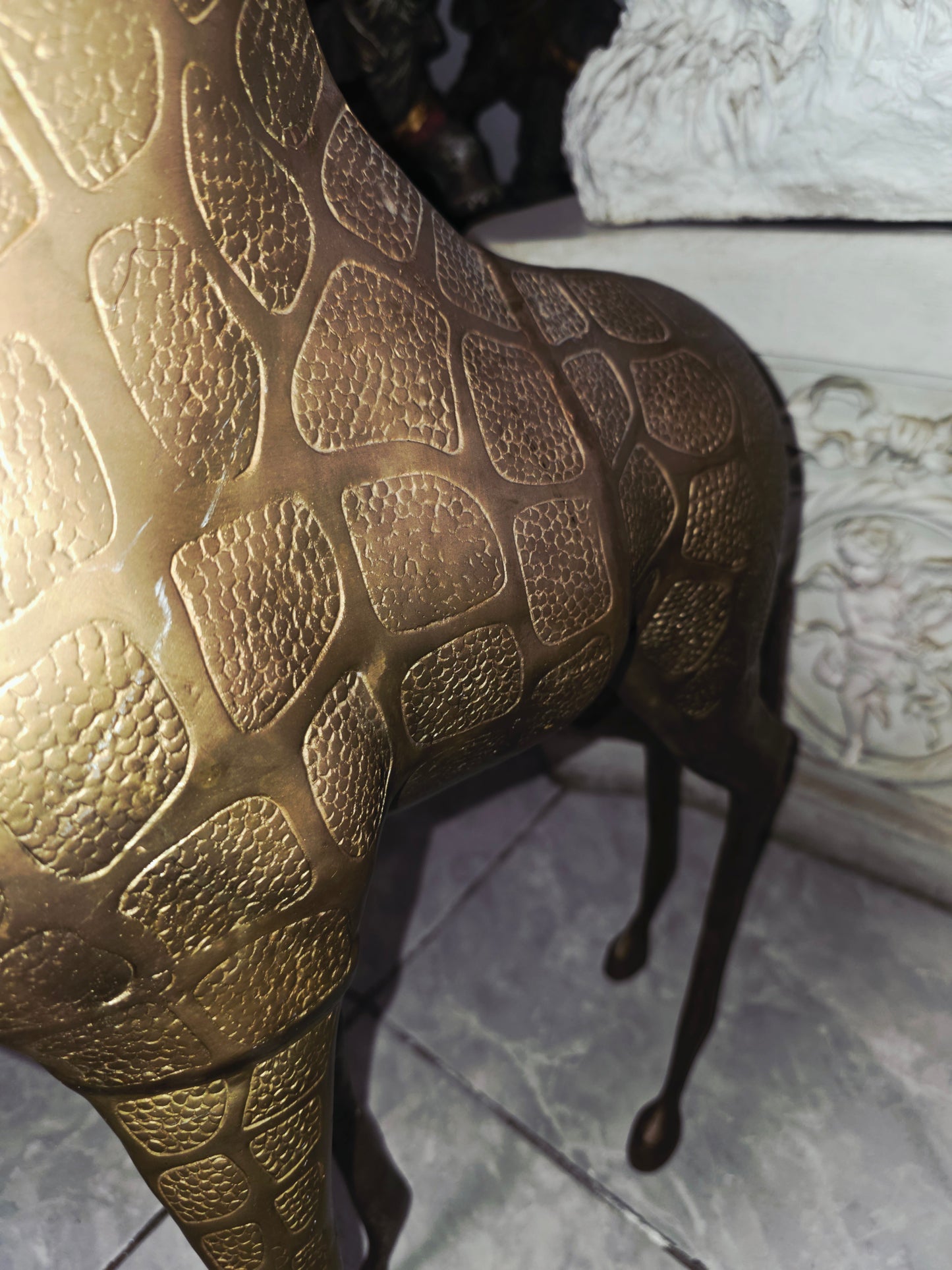 Escultura de Jirafa en Bronce – Elegancia Monumental 🦒✨🦒