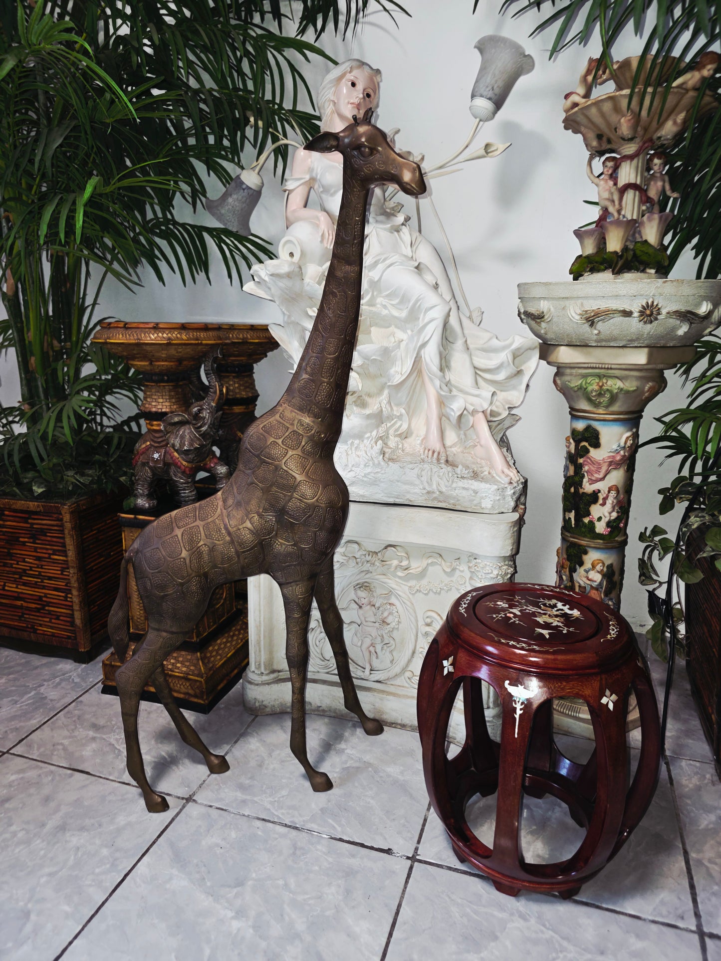 Escultura de Jirafa en Bronce – Elegancia Monumental 🦒✨🦒