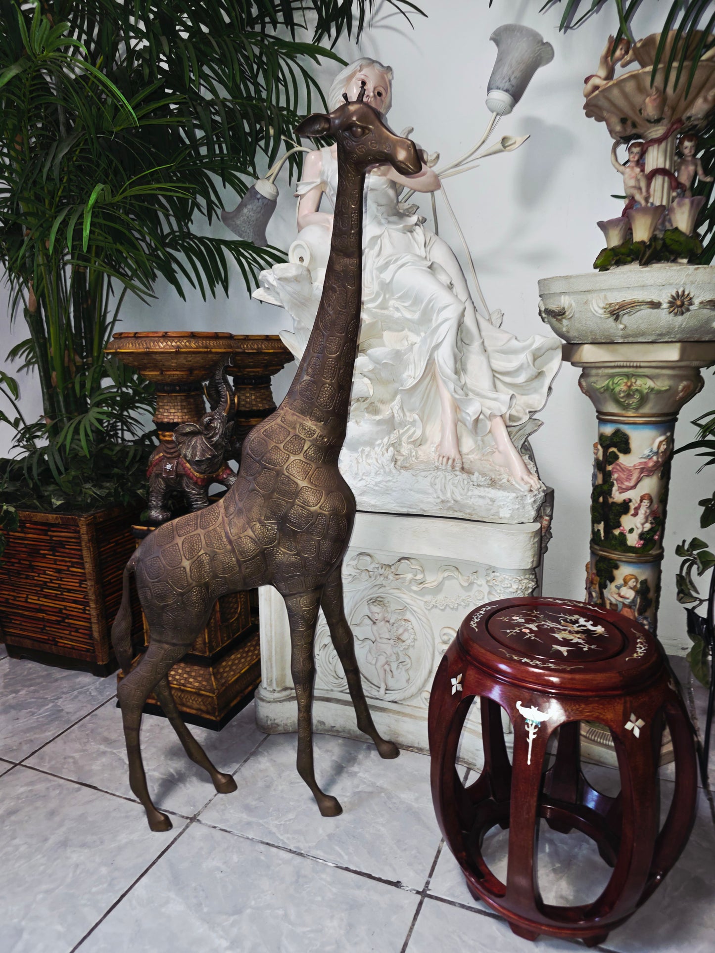 Escultura de Jirafa en Bronce – Elegancia Monumental 🦒✨🦒