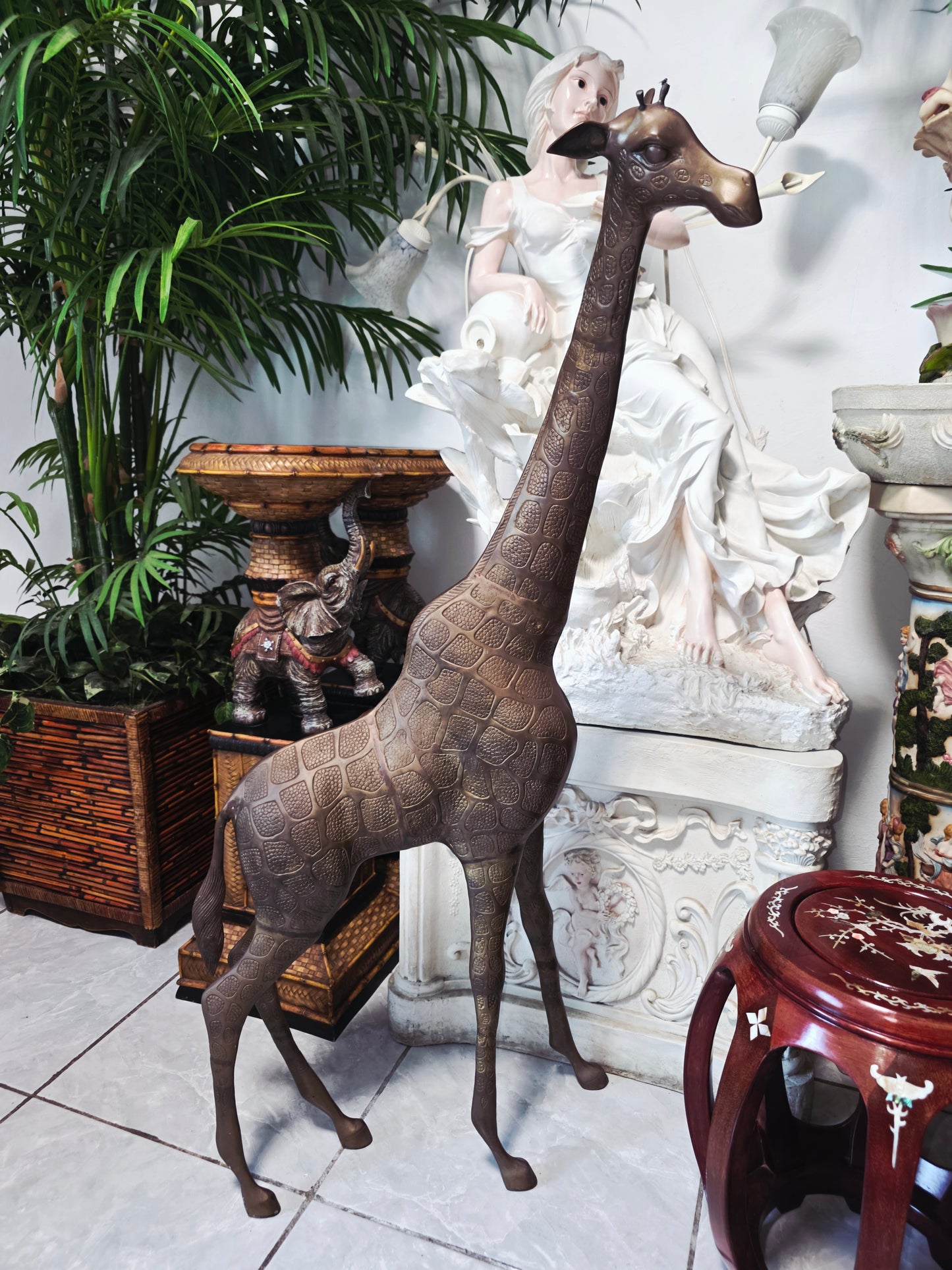 Escultura de Jirafa en Bronce – Elegancia Monumental 🦒✨🦒