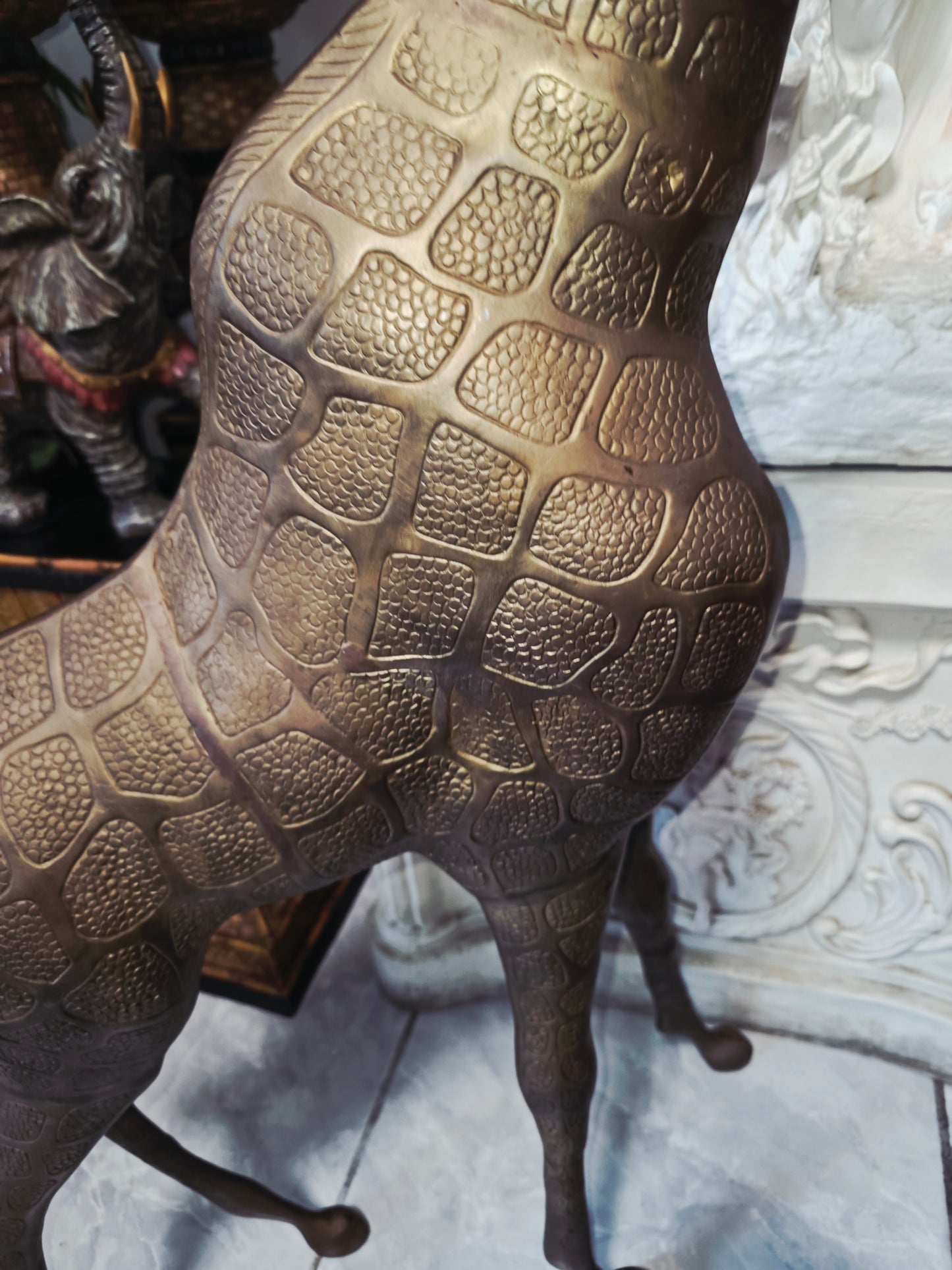 Escultura de Jirafa en Bronce – Elegancia Monumental 🦒✨🦒