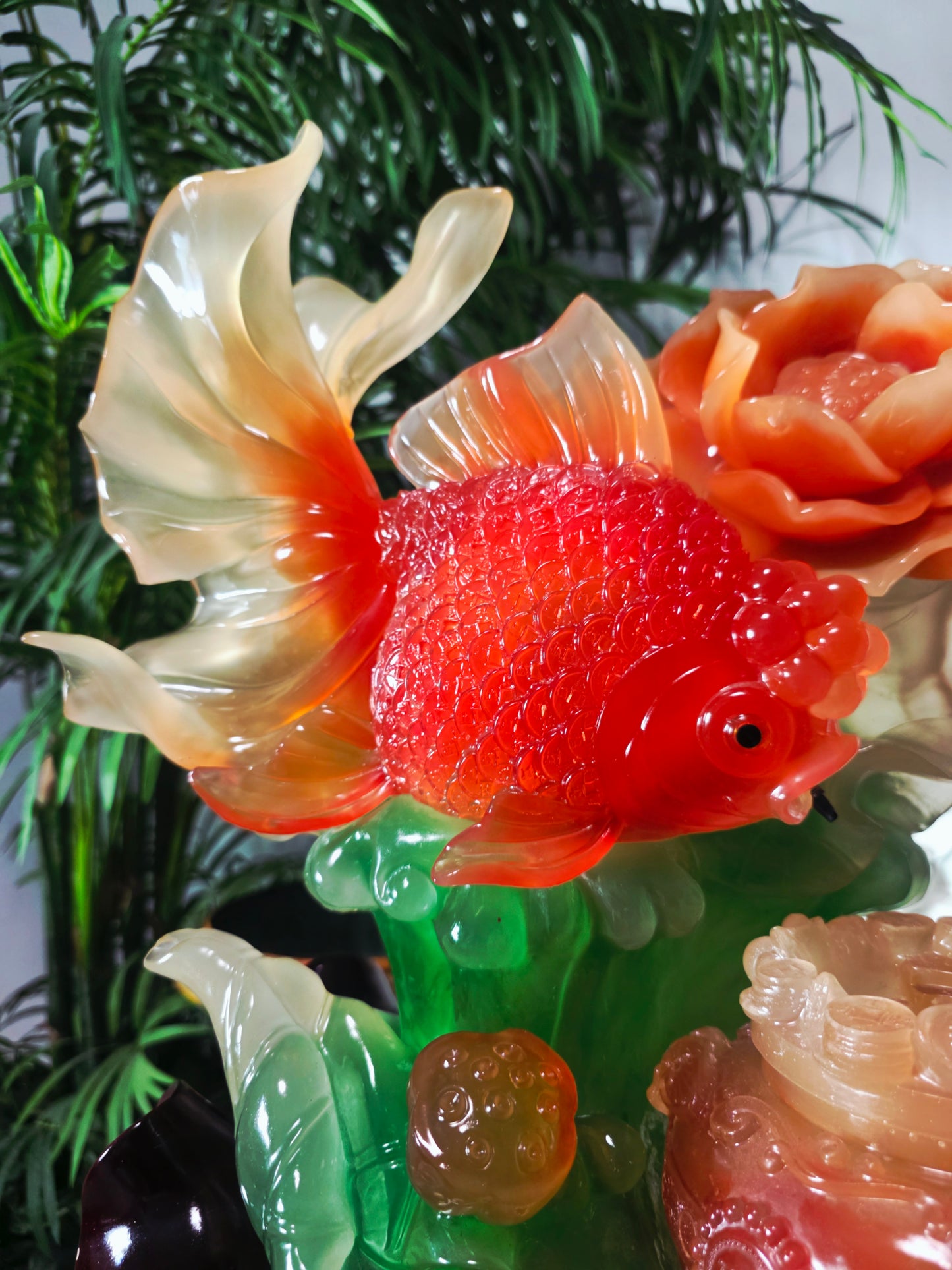 Fuente Oriental de la Abundancia – Escultura Monumental con Adorno de Peces 🐟🌸