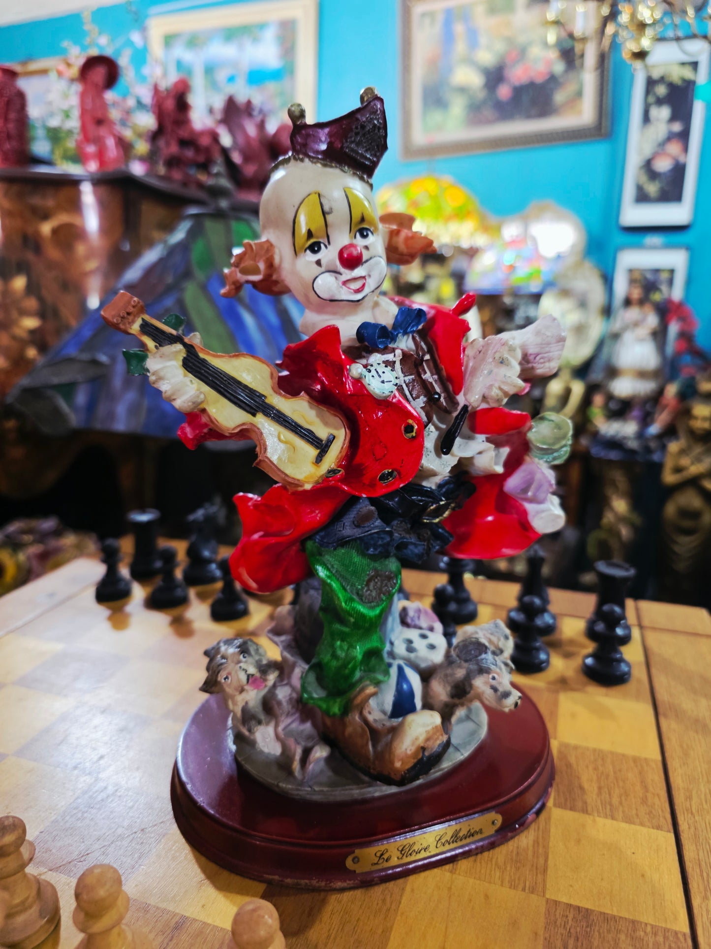 Escultura de Payasito con Violín – La Serie Collection 🎻🤡