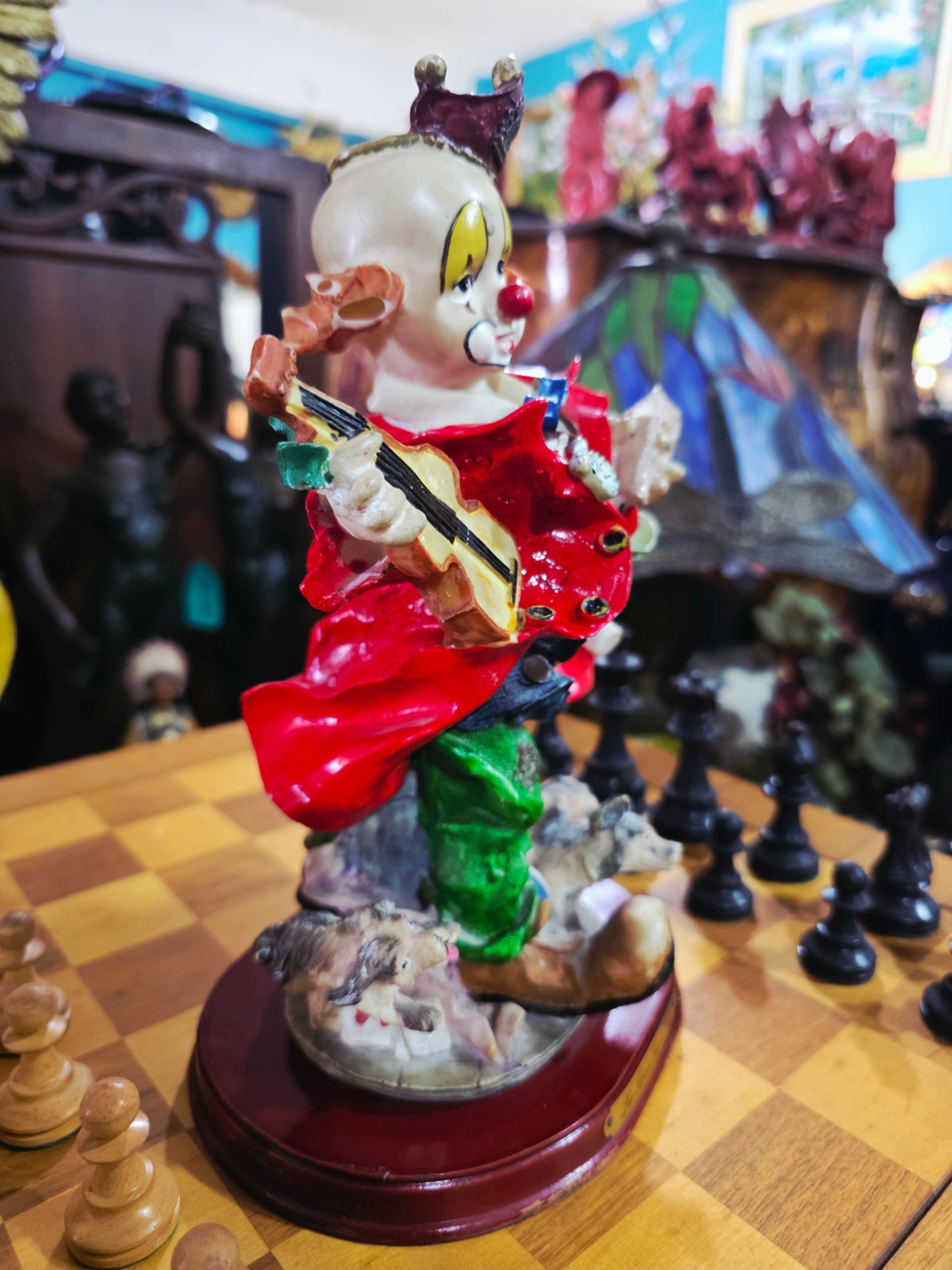 Escultura de Payasito con Violín – La Serie Collection 🎻🤡