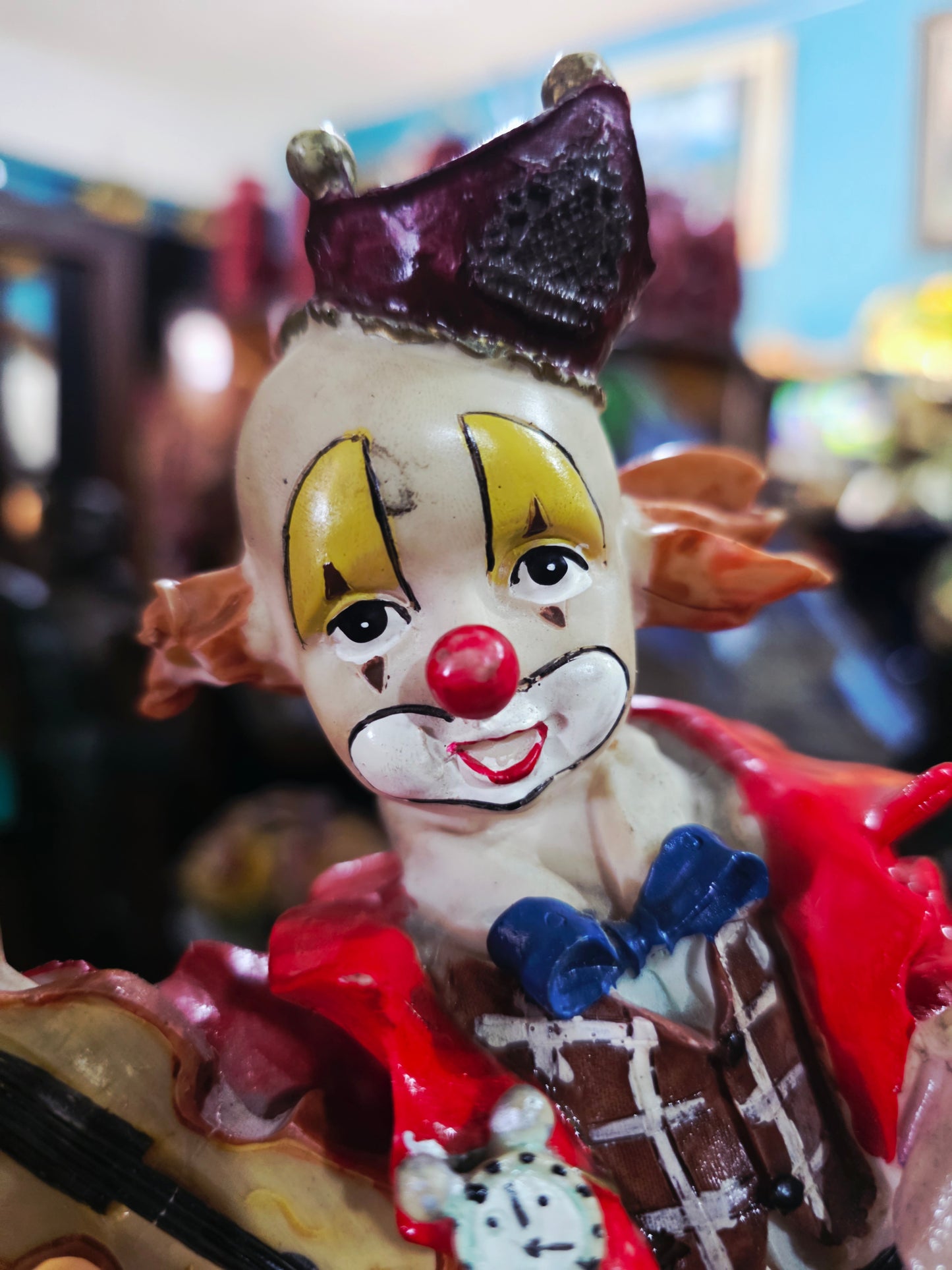 Escultura de Payasito con Violín – La Serie Collection 🎻🤡