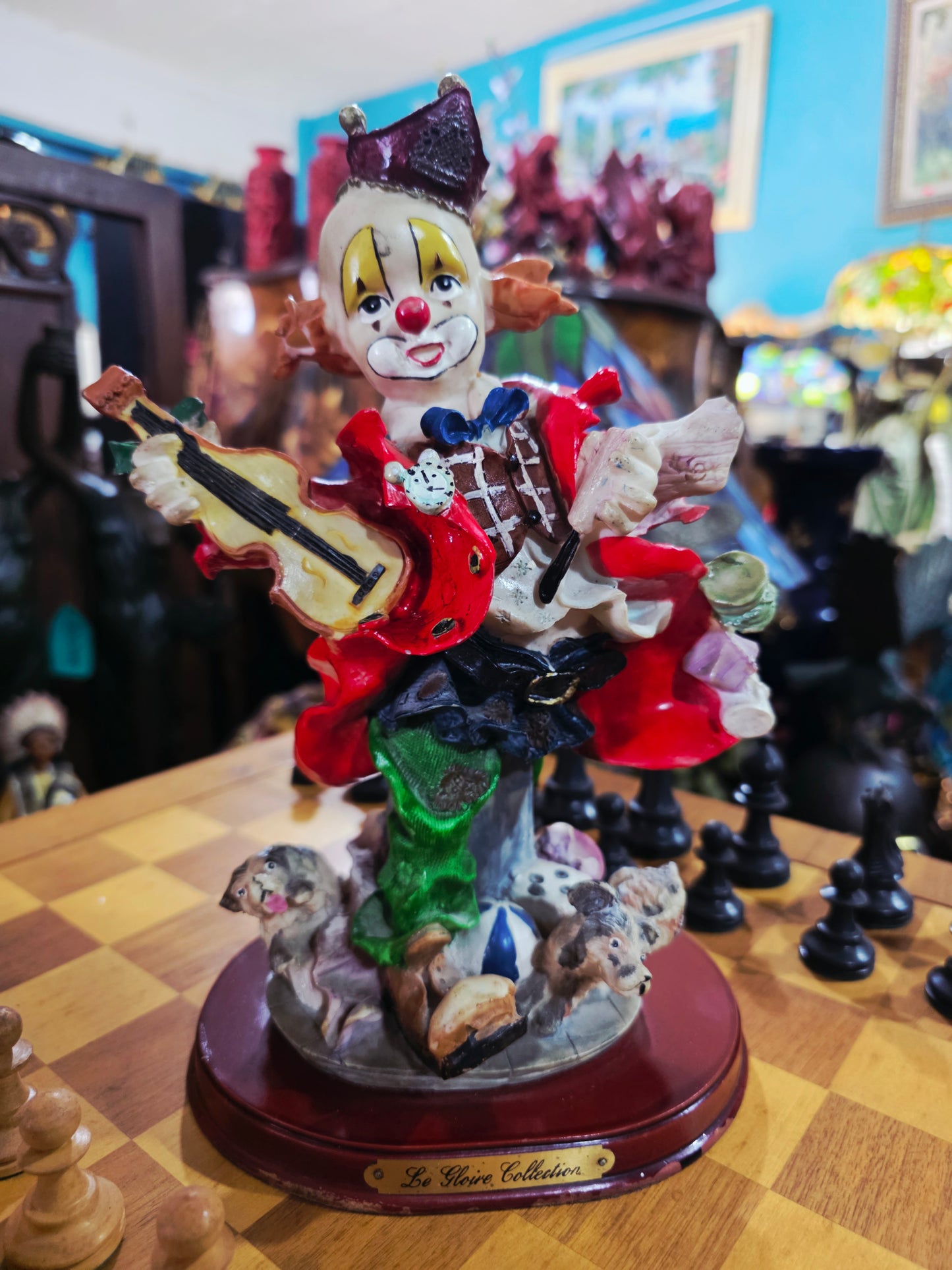 Escultura de Payasito con Violín – La Serie Collection 🎻🤡