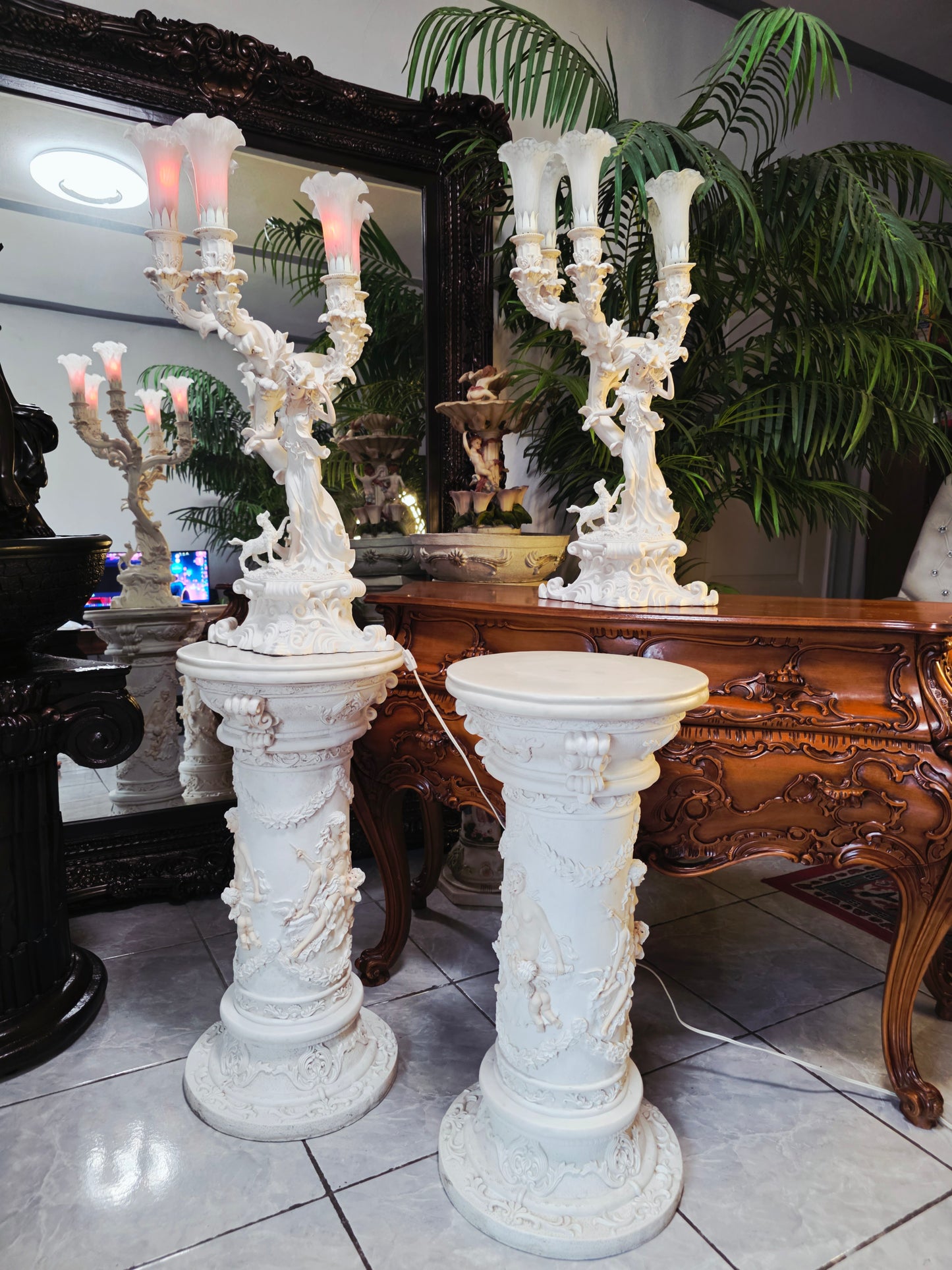 Par de Lamparas con Dos Pedestales – Elegancia Ceremonial Atemporal 🔮🌟