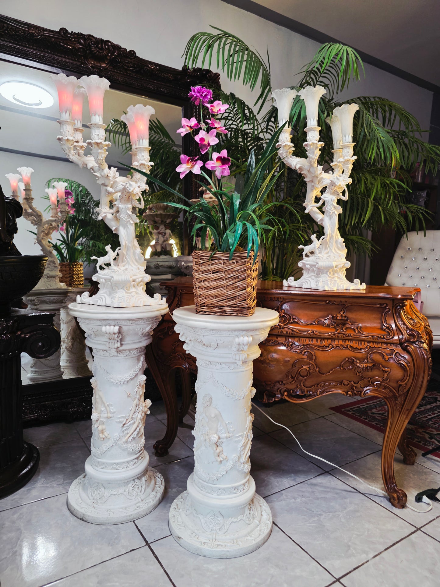 Par de Lamparas con Dos Pedestales – Elegancia Ceremonial Atemporal 🔮🌟