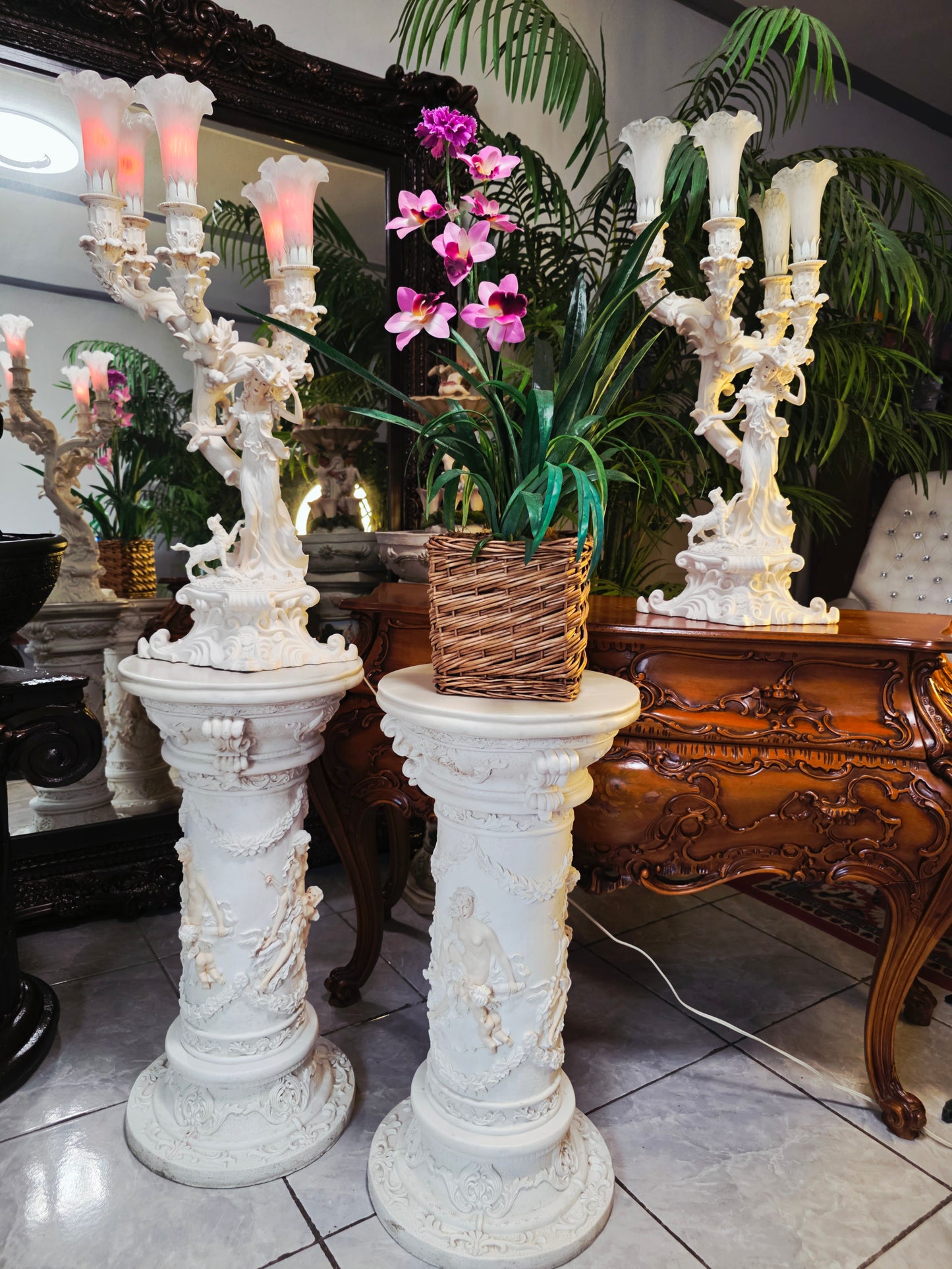 Par de Lamparas con Dos Pedestales – Elegancia Ceremonial Atemporal 🔮🌟