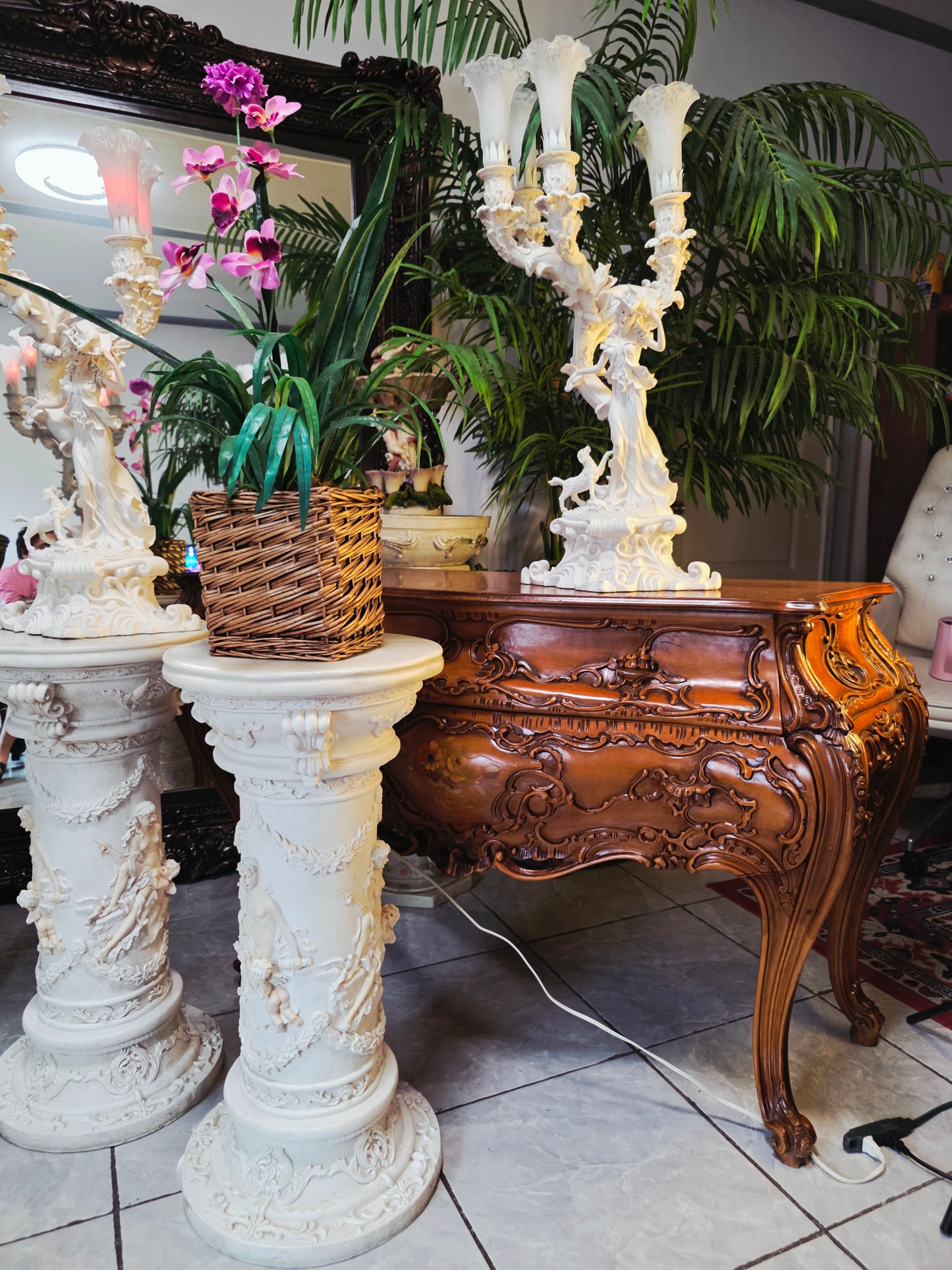 Par de Lamparas con Dos Pedestales – Elegancia Ceremonial Atemporal 🔮🌟