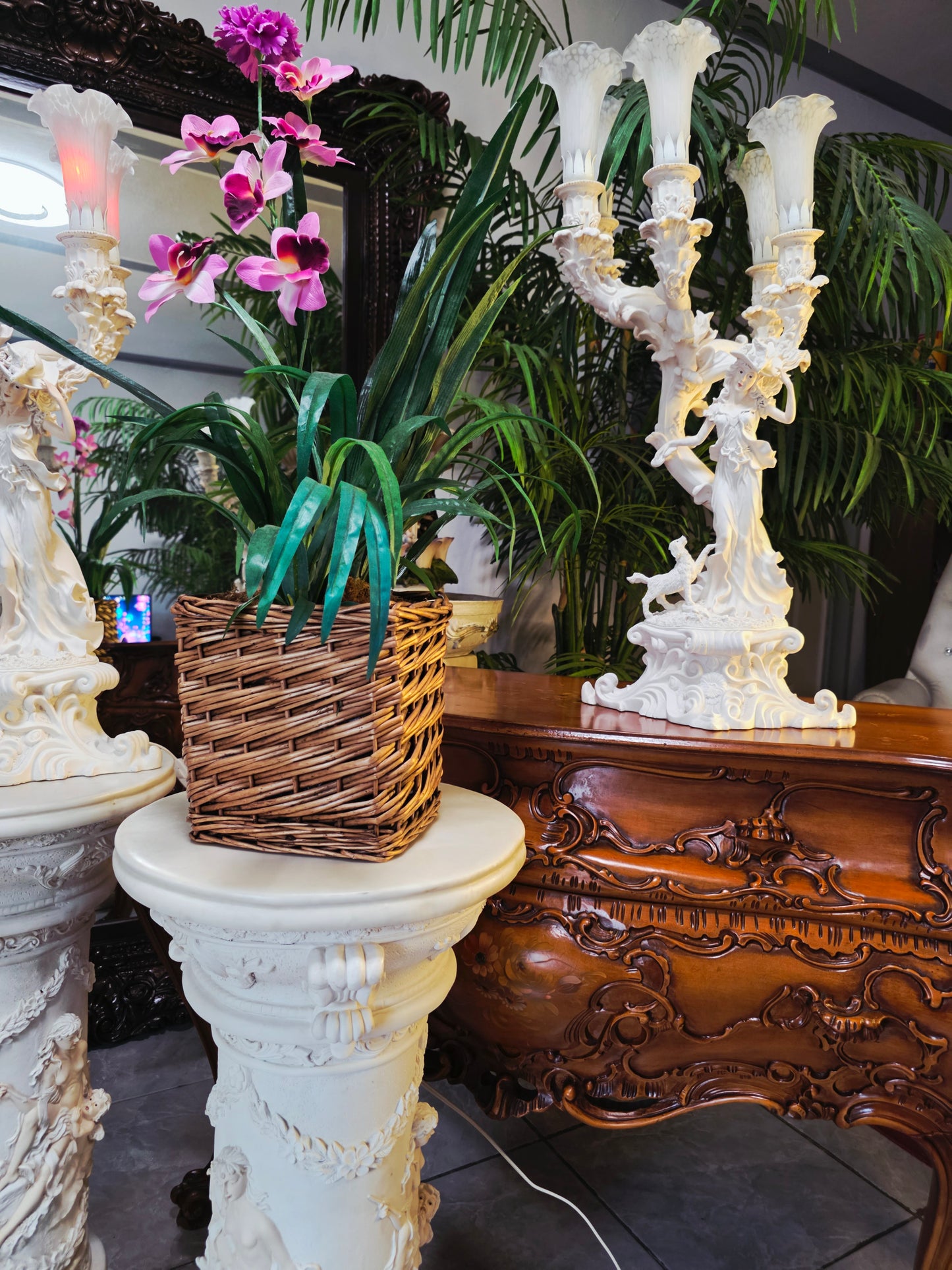 Par de Lamparas con Dos Pedestales – Elegancia Ceremonial Atemporal 🔮🌟