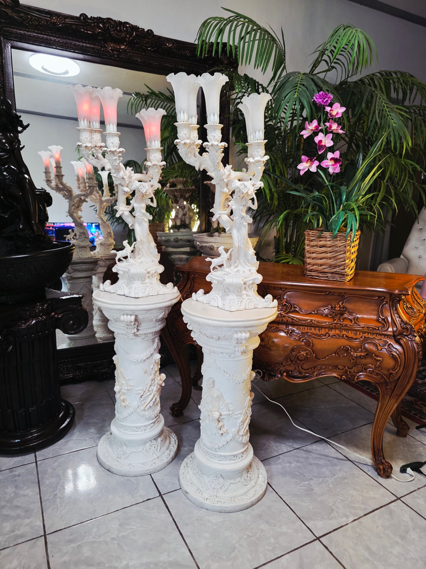 Par de Lamparas con Dos Pedestales – Elegancia Ceremonial Atemporal 🔮🌟