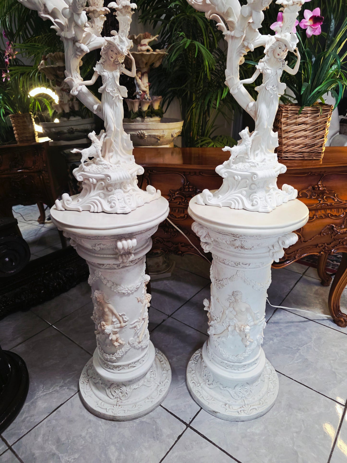 Par de Lamparas con Dos Pedestales – Elegancia Ceremonial Atemporal 🔮🌟