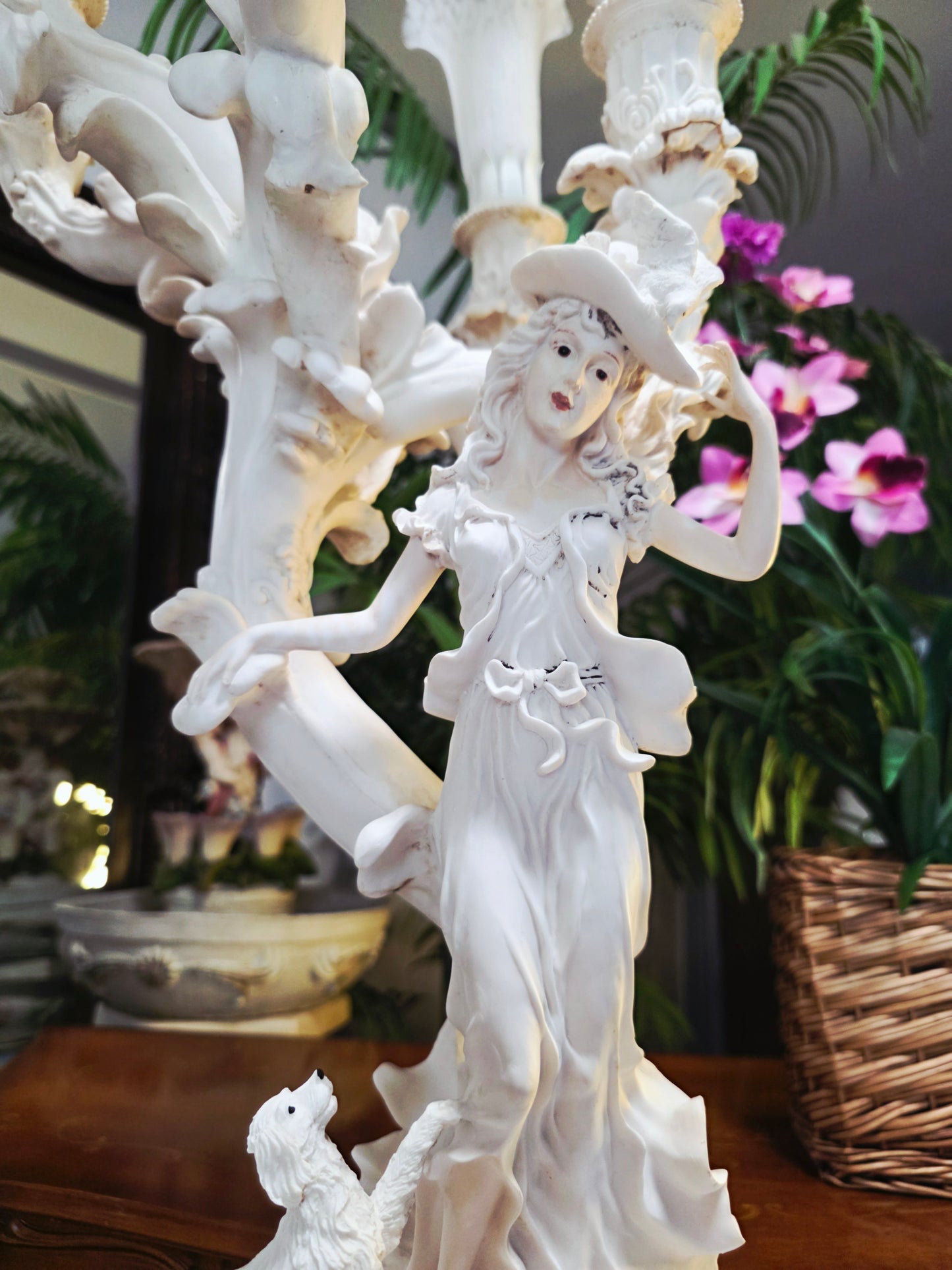 Par de Lamparas con Dos Pedestales – Elegancia Ceremonial Atemporal 🔮🌟