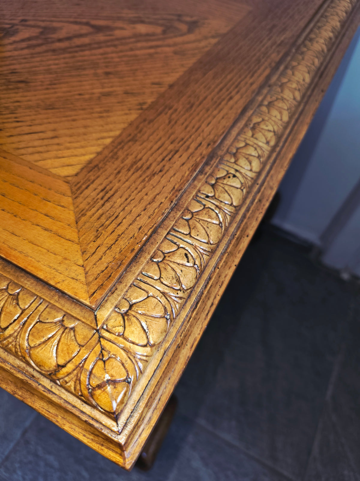 Bernhardt Flair Division Desk – Queen Anne Revival (1970s) 🪶⚜️🕊️