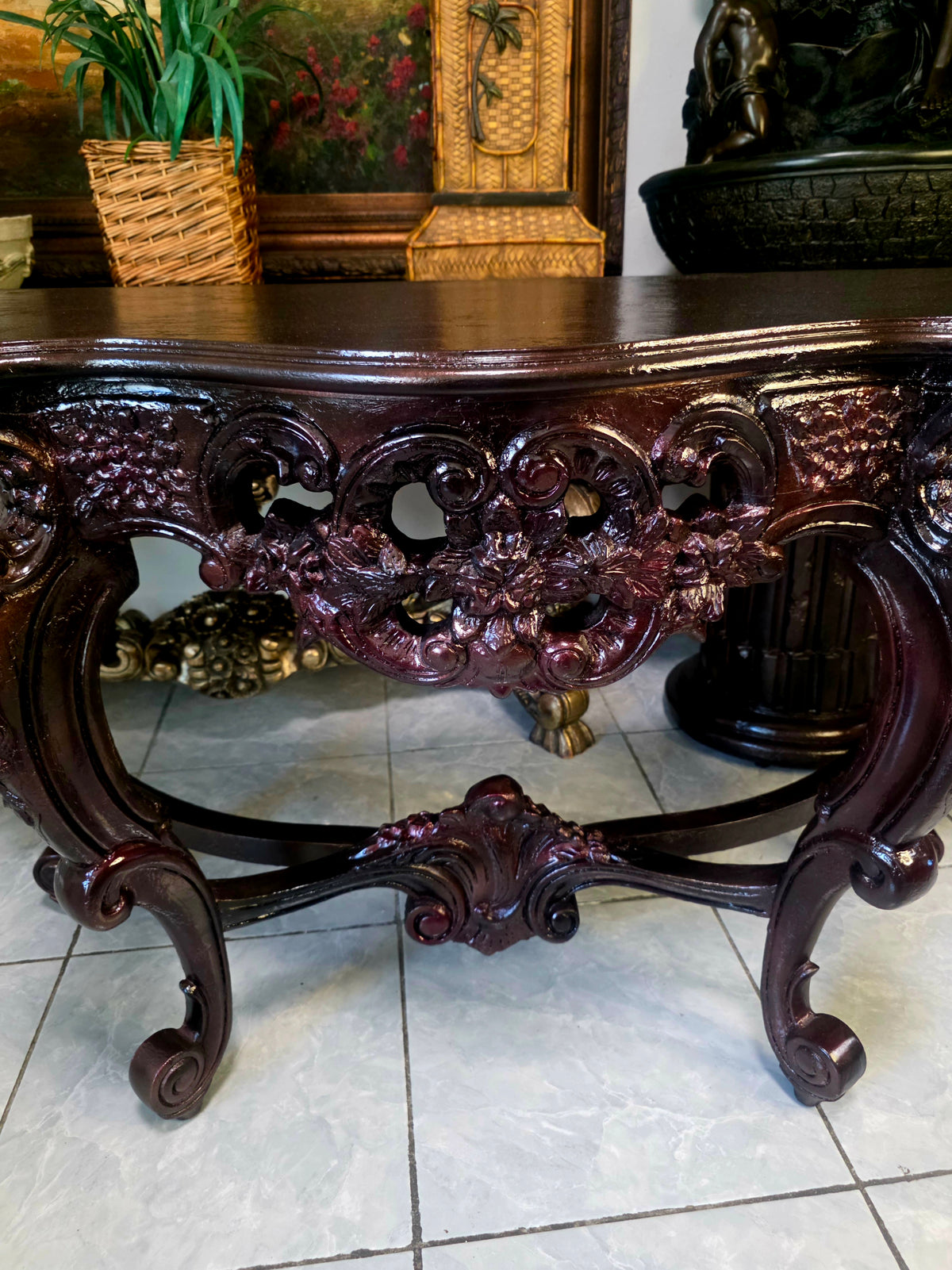 Consola Isabelina – Elegancia Histórica en Madera 🌿🏛️🌿