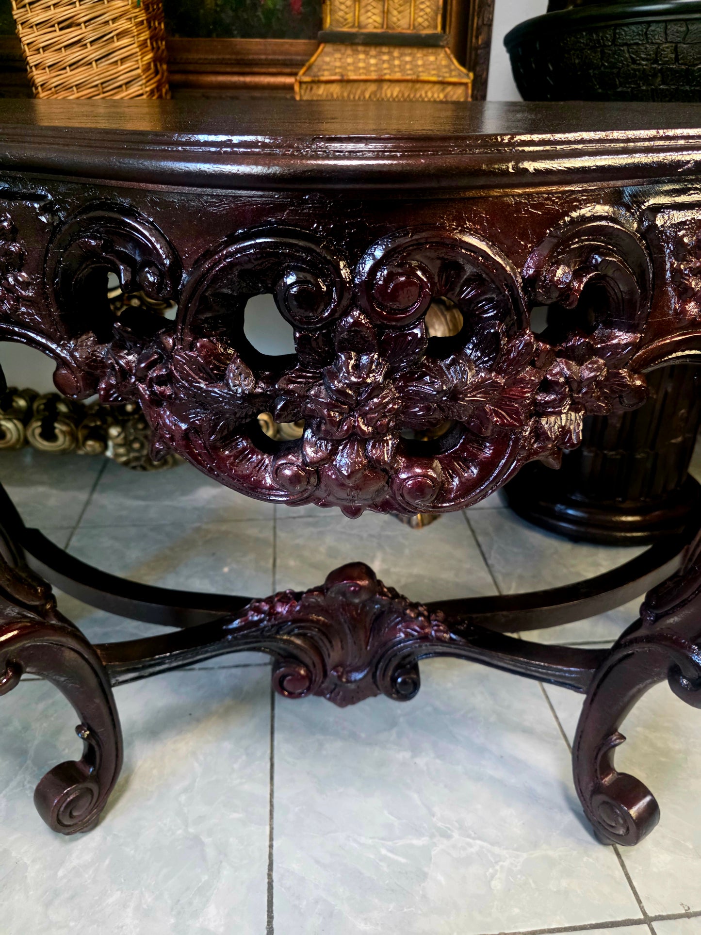 Consola Isabelina – Elegancia Histórica en Madera 🌿🏛️🌿
