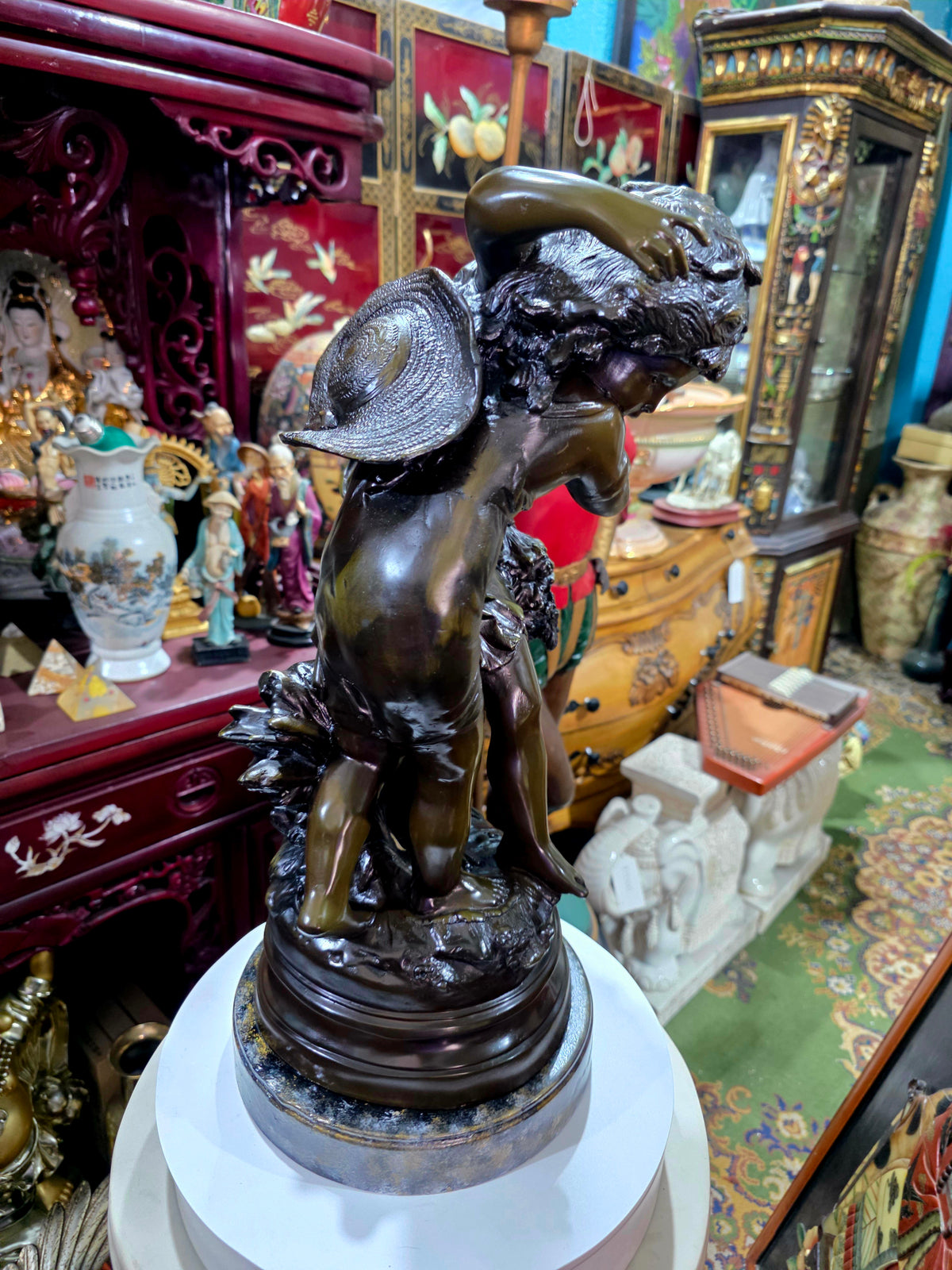 Escultura de Bronce, El Secreto, Firmada por Auguste Moreau 🕊️🌿