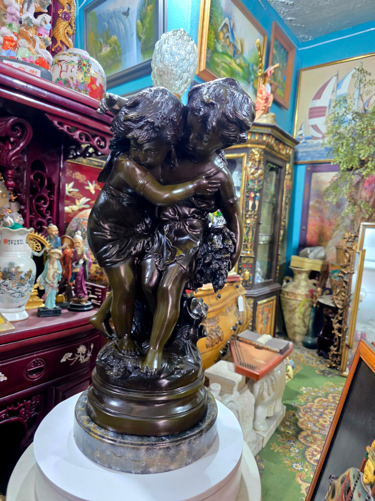 Escultura de Bronce, El Secreto, Firmada por Auguste Moreau 🕊️🌿