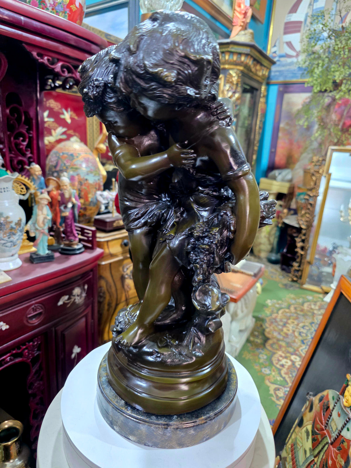 Escultura de Bronce, El Secreto, Firmada por Auguste Moreau 🕊️🌿