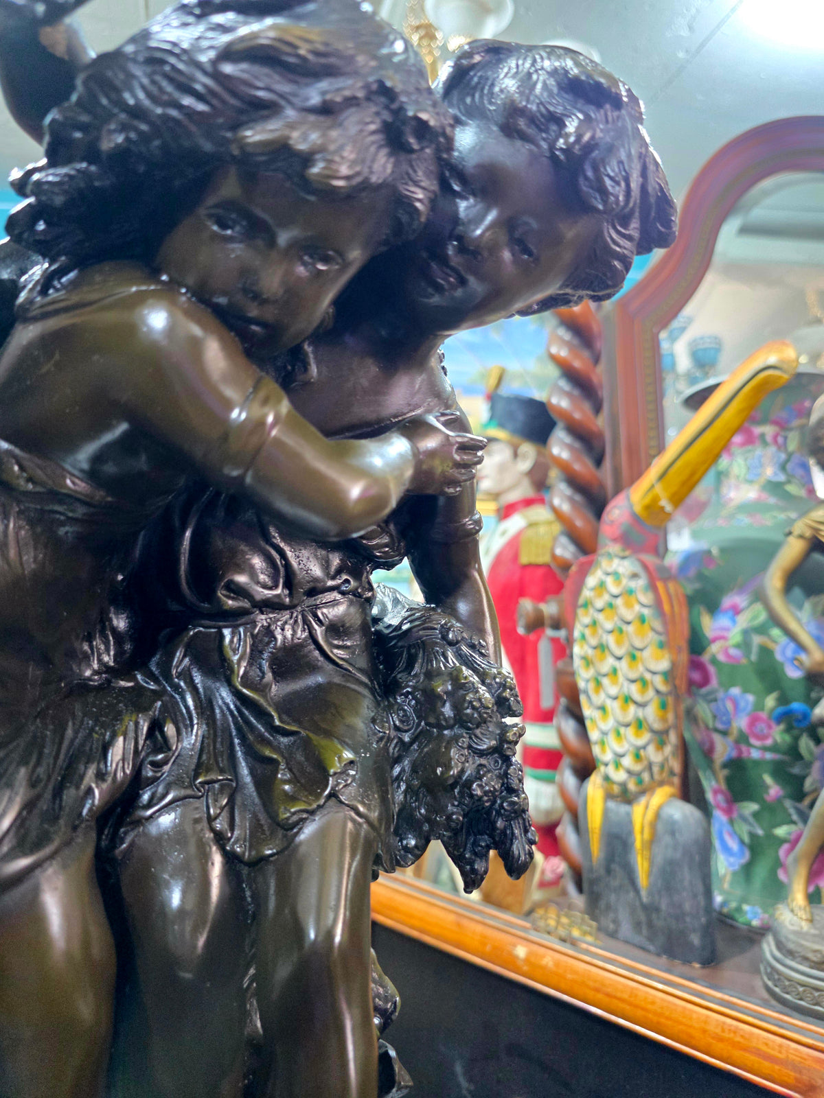 Escultura de Bronce, El Secreto, Firmada por Auguste Moreau 🕊️🌿