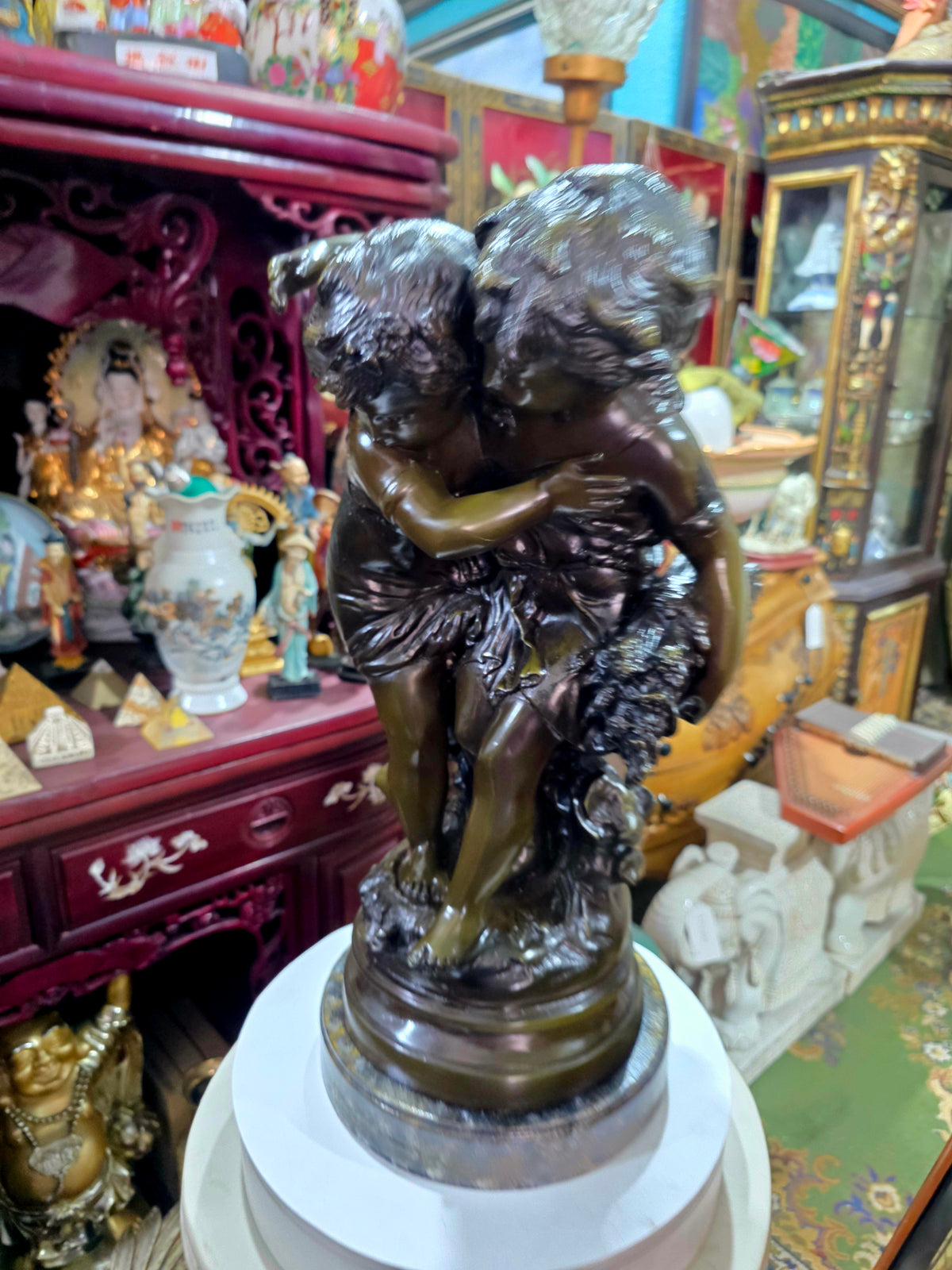 Escultura de Bronce, El Secreto, Firmada por Auguste Moreau 🕊️🌿