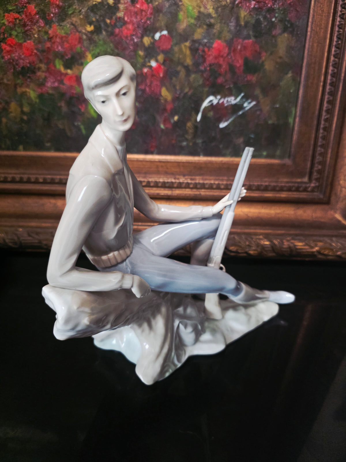 Nao by Lladro "Young Hunter" sculpture ✨🏛️