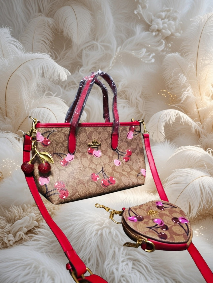 🌸👜 Coach Cherry Pop Bolso Para Dama – Elegancia Atemporal con Encanto Lúdico ✨