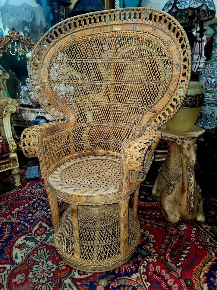 🌿Silla De Pavo Real, Estilo Emmanuello de la decada de 1970🌿