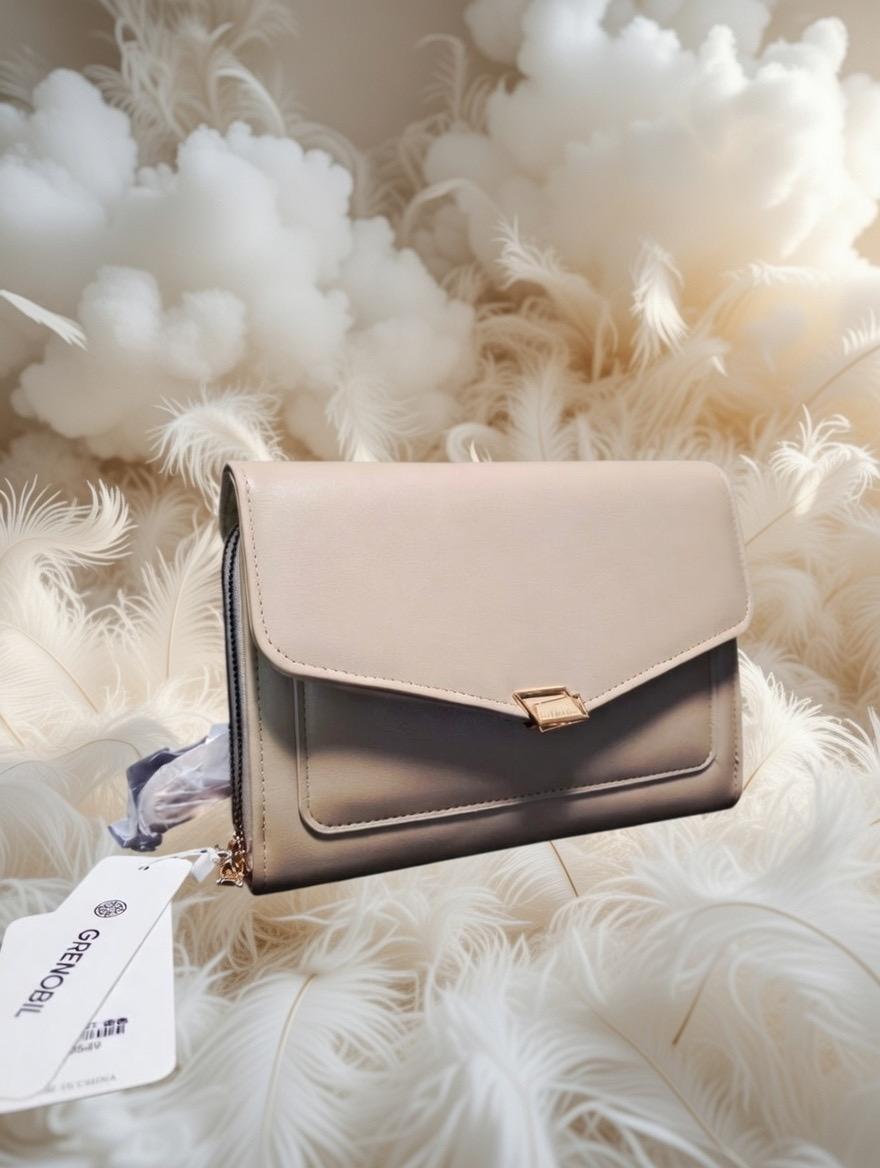 🕊️👜 Greenobil Beige Bolso Para Dama – Elegancia Atemporal y Pureza Sofisticada ✨🌸