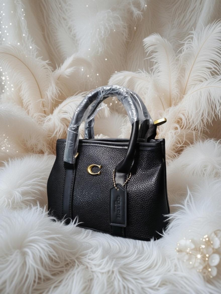 🕊️👜 Coach Negra Bolso Para Dama – Elegancia Atemporal y Carácter Sofisticado ✨🌸