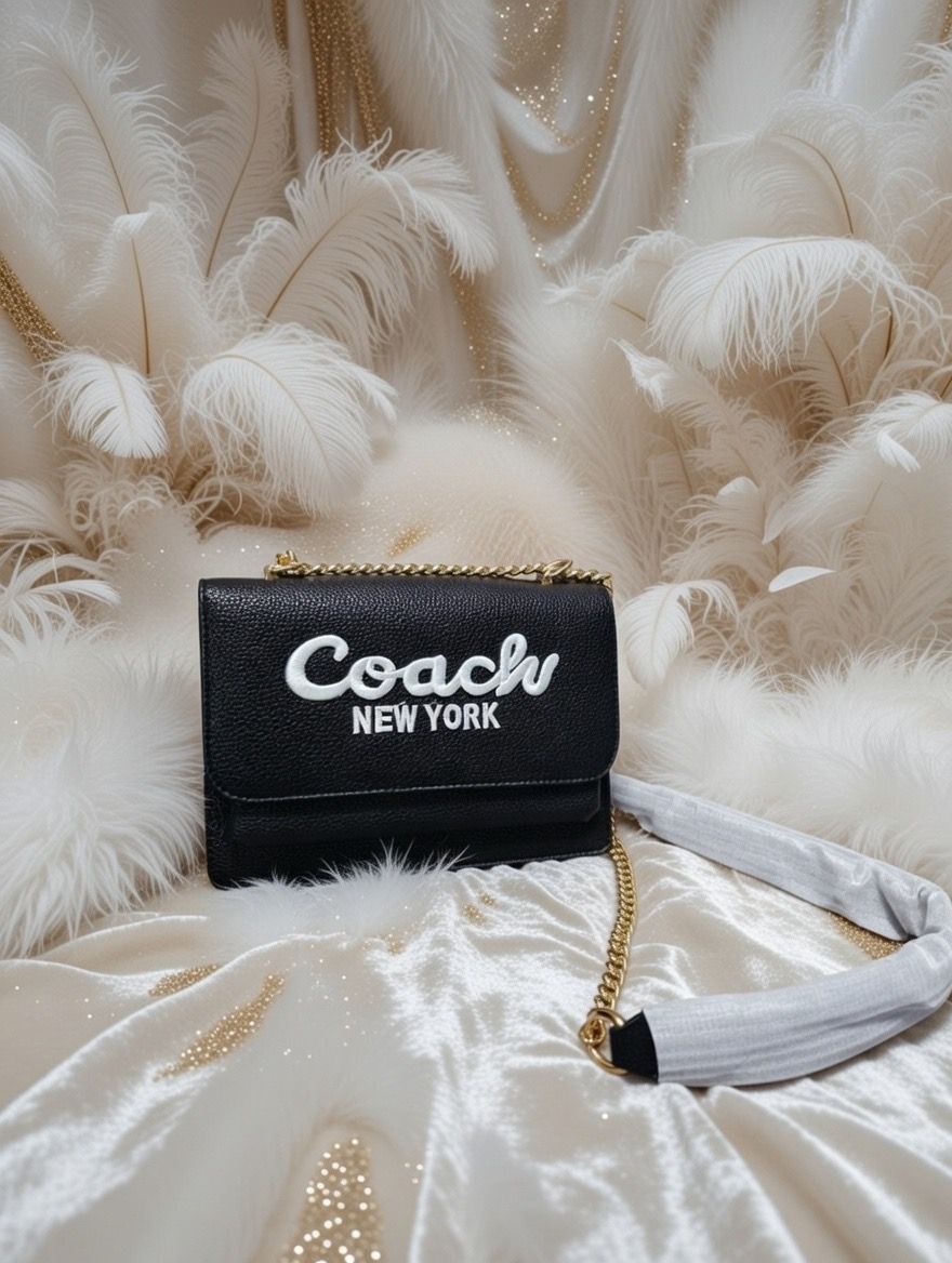 🕊️👜 Coach New York Negra Bolso Para Dama – Distinción Atemporal y Sofisticación Moderna ✨🌸