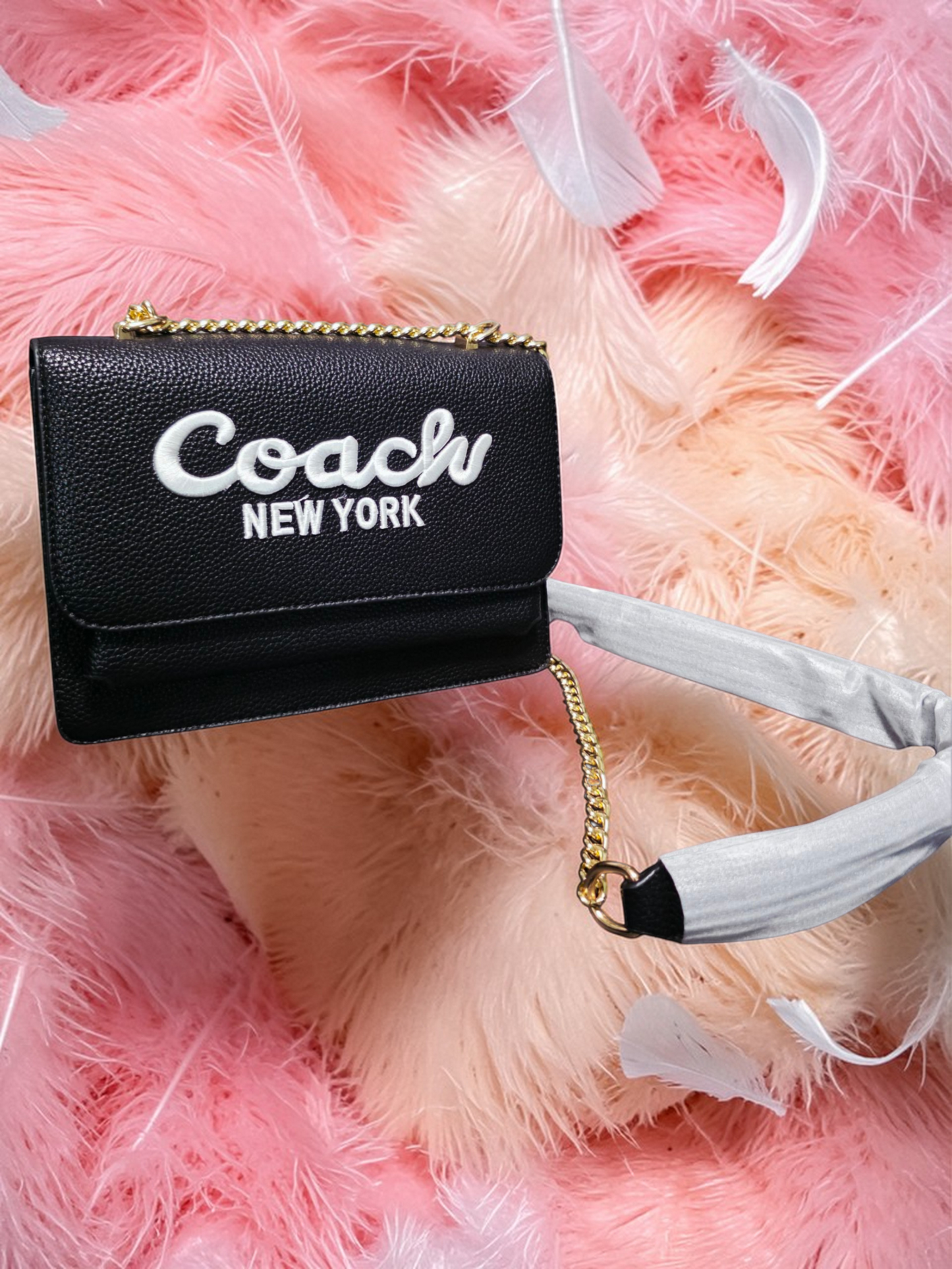 🕊️👜 Coach New York Negra Bolso Para Dama – Distinción Atemporal y Sofisticación Moderna ✨🌸