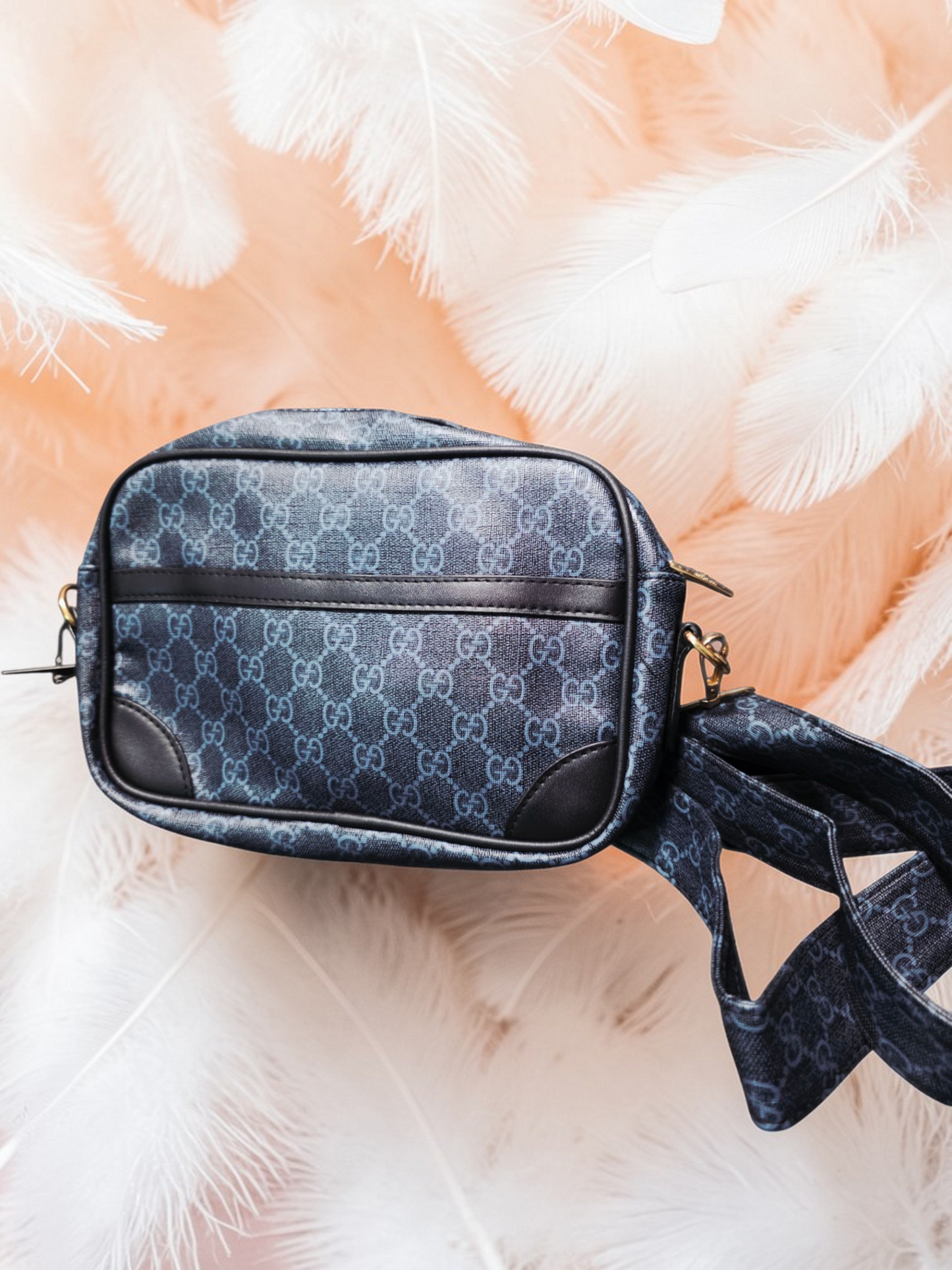 🕊️👜 Gucci Black Handbag for Women – Timeless Geometry and Feminine Distinction ✨🏛️