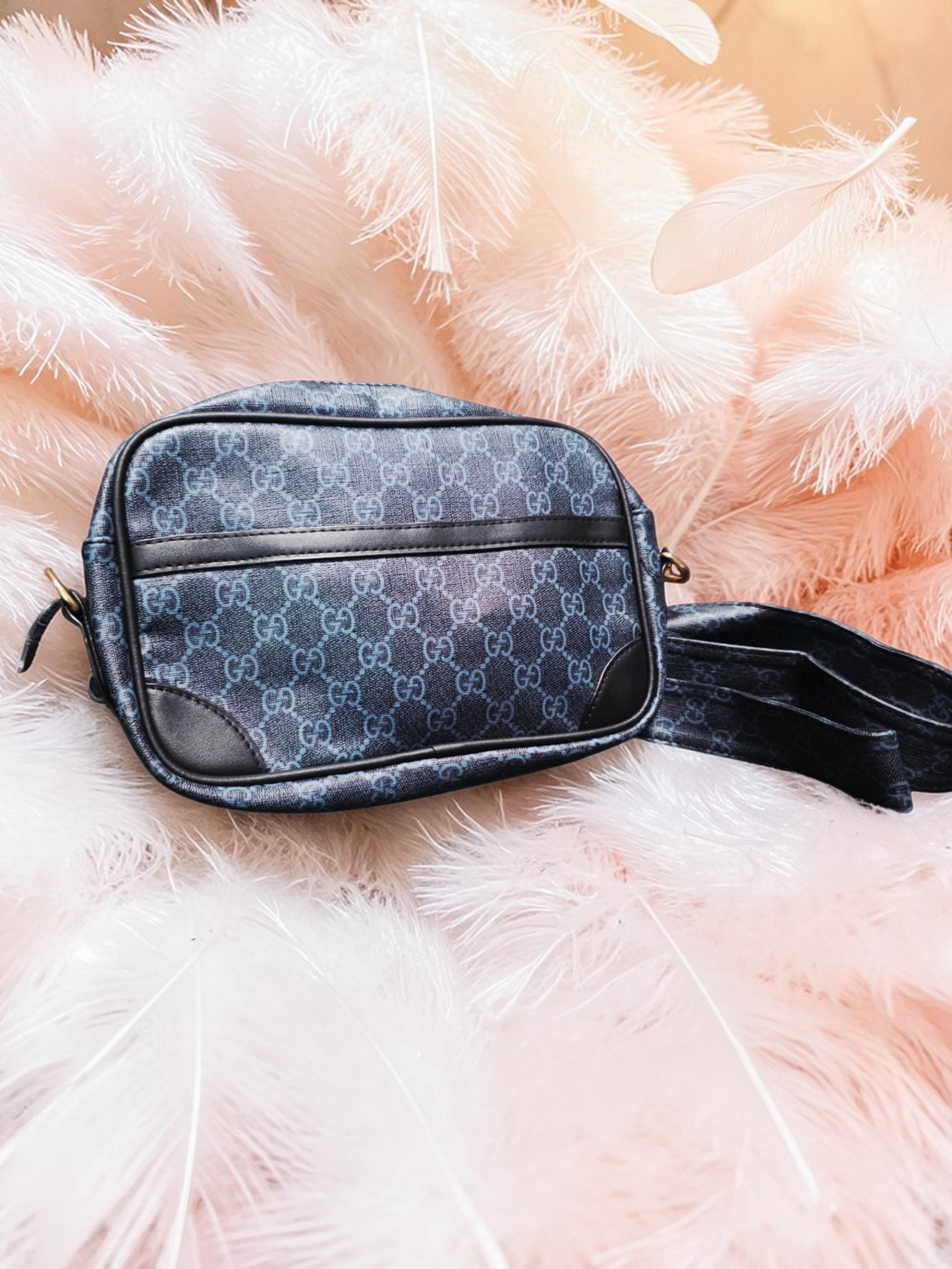 🕊️👜 Gucci Black Handbag for Women – Timeless Geometry and Feminine Distinction ✨🏛️