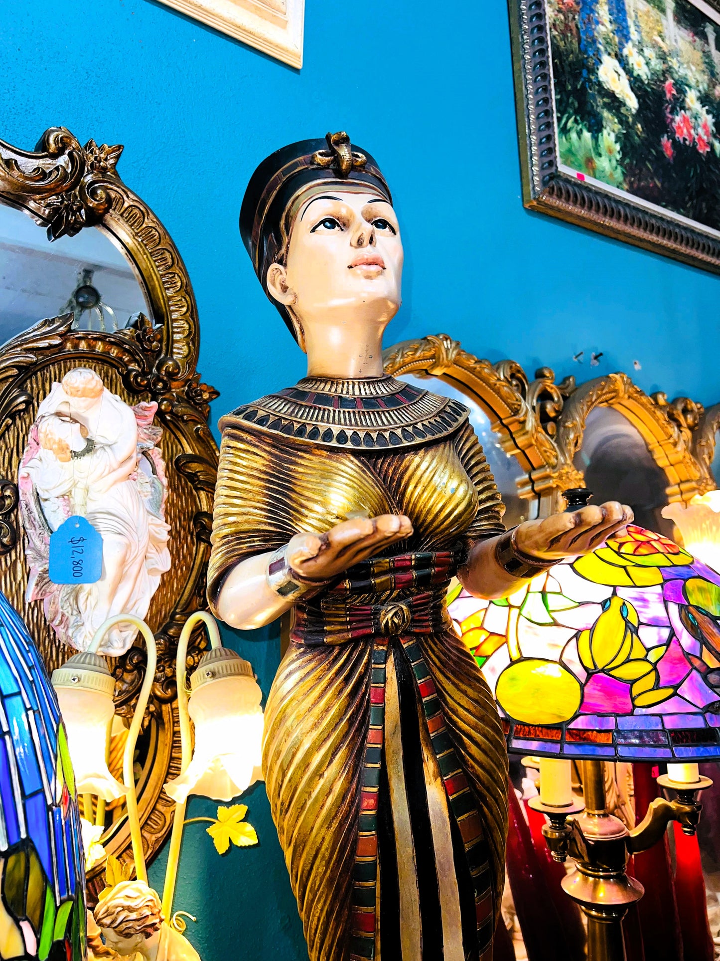 ⚖️El Sirviente de la Reina Egipcia: Una Obra de Arte Funcional⚖️