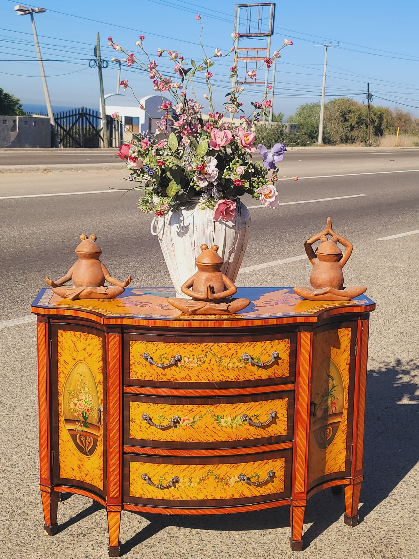 GabineGabinete Vintage Pintado a Mano – Arte y Distincion🏛️🎨💞