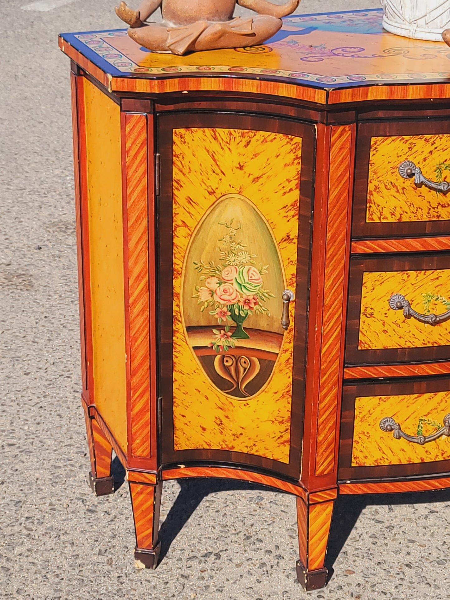 GabineGabinete Vintage Pintado a Mano – Arte y Distincion🏛️🎨💞