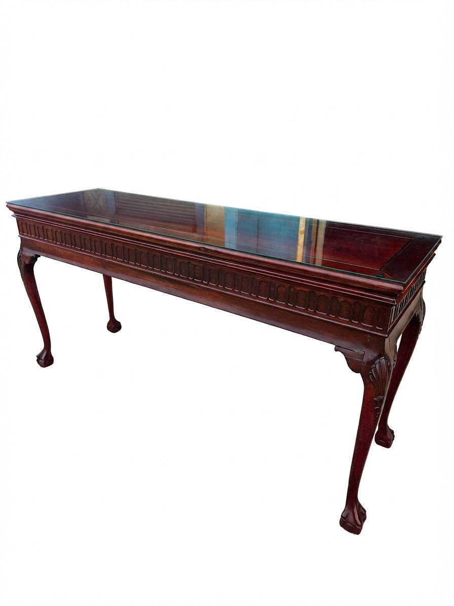 Chippendale Credenza – Elegance carved in wood ✨🌿