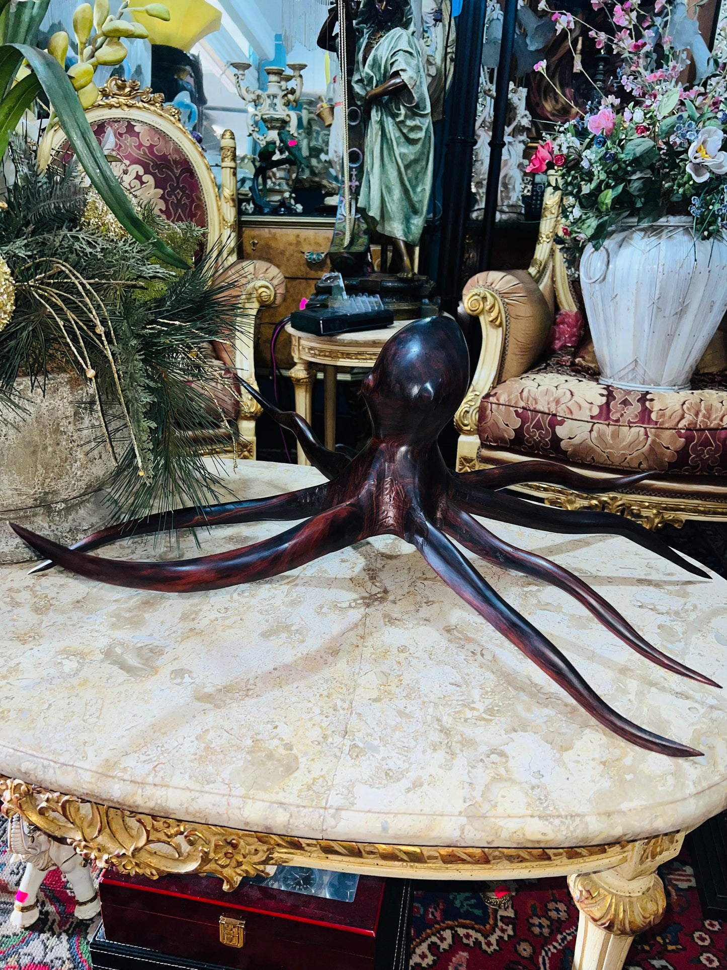 🐙✨ Escultura de Pulpo: Arte Náutico en Madera de Palofierro ✨🐙