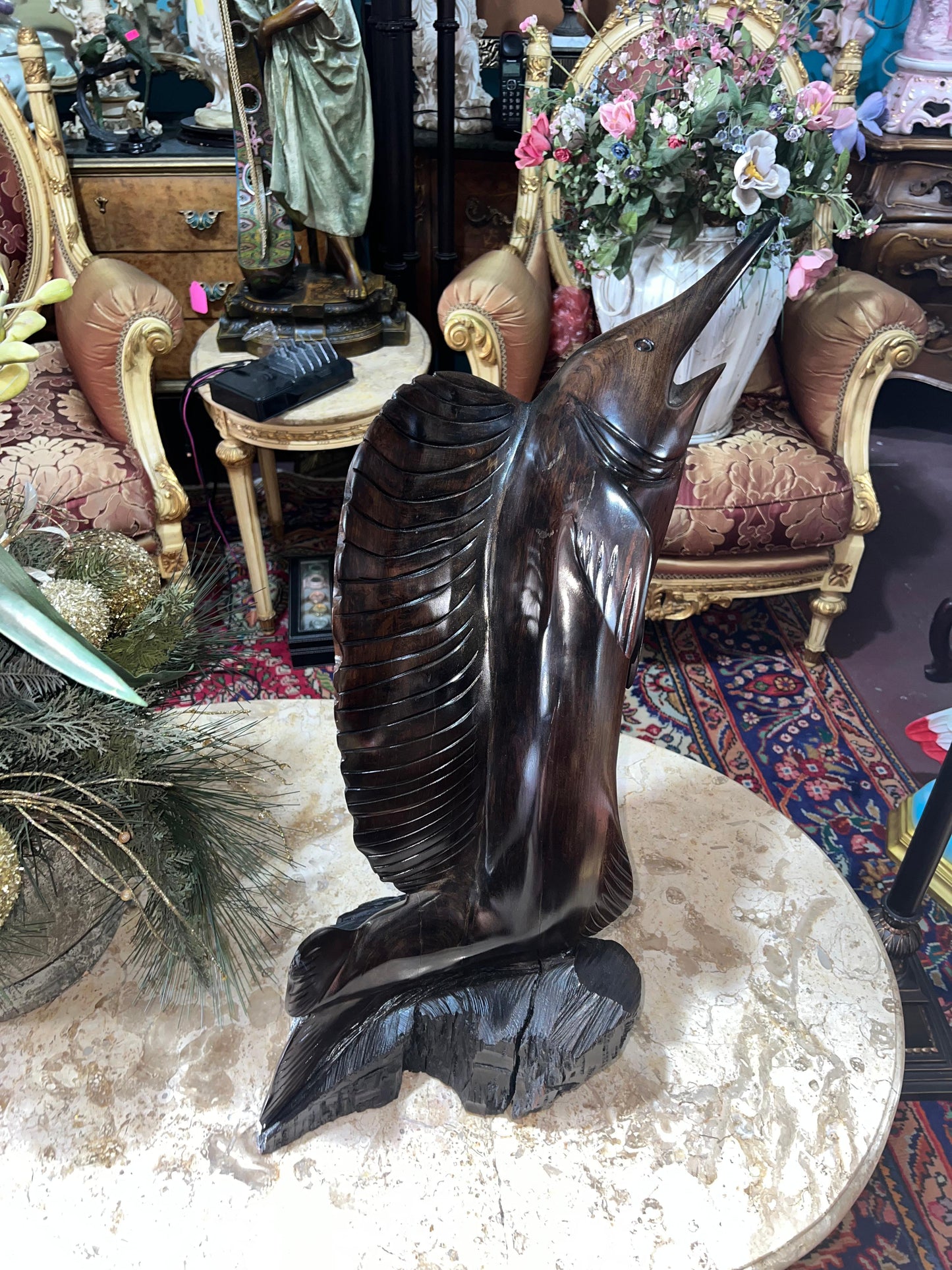 🐟✨ ¡Escultura de Pez Espada en Madera de Palofierro! ✨🐟