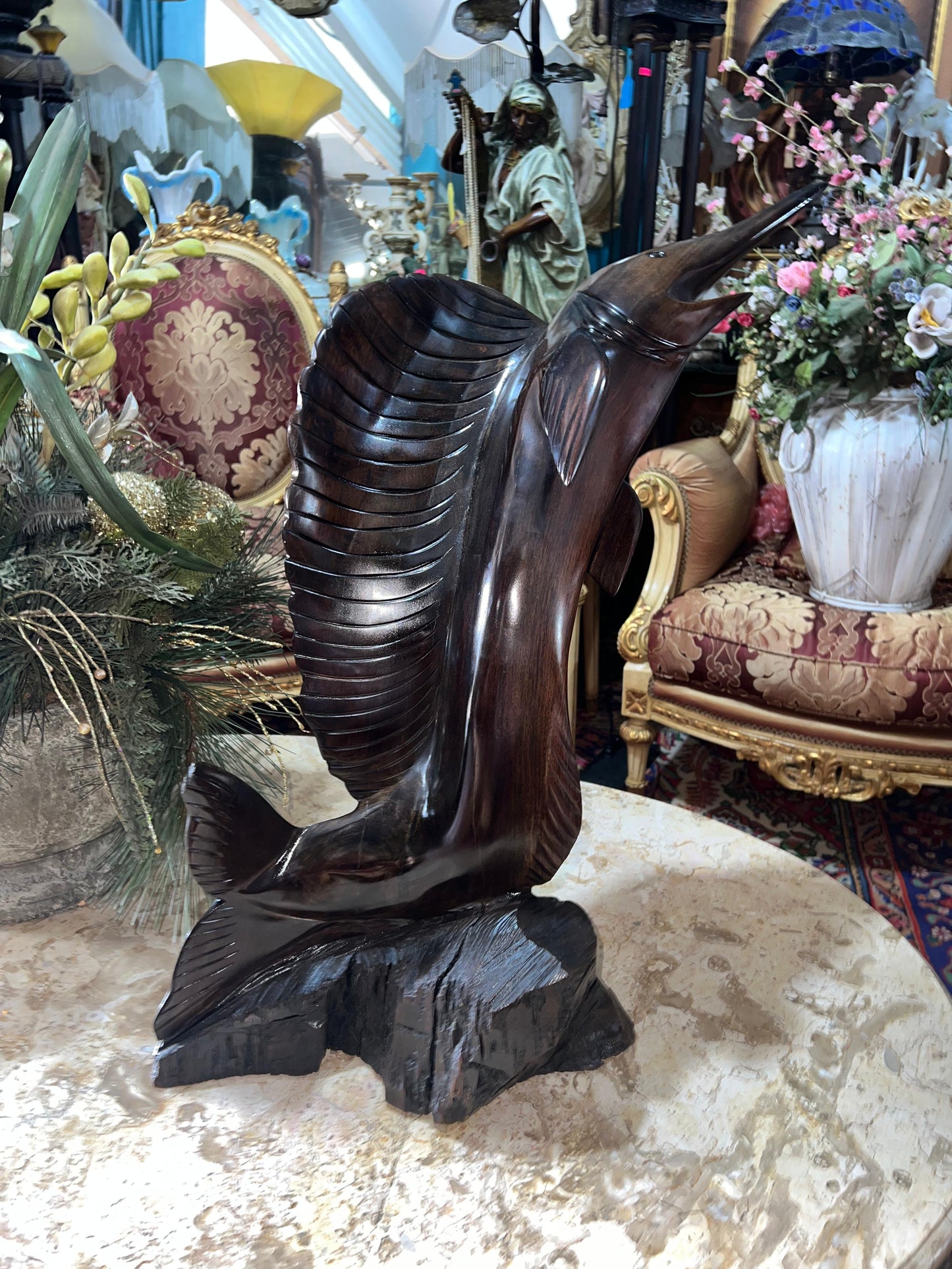 🐟✨ ¡Escultura de Pez Espada en Madera de Palofierro! ✨🐟