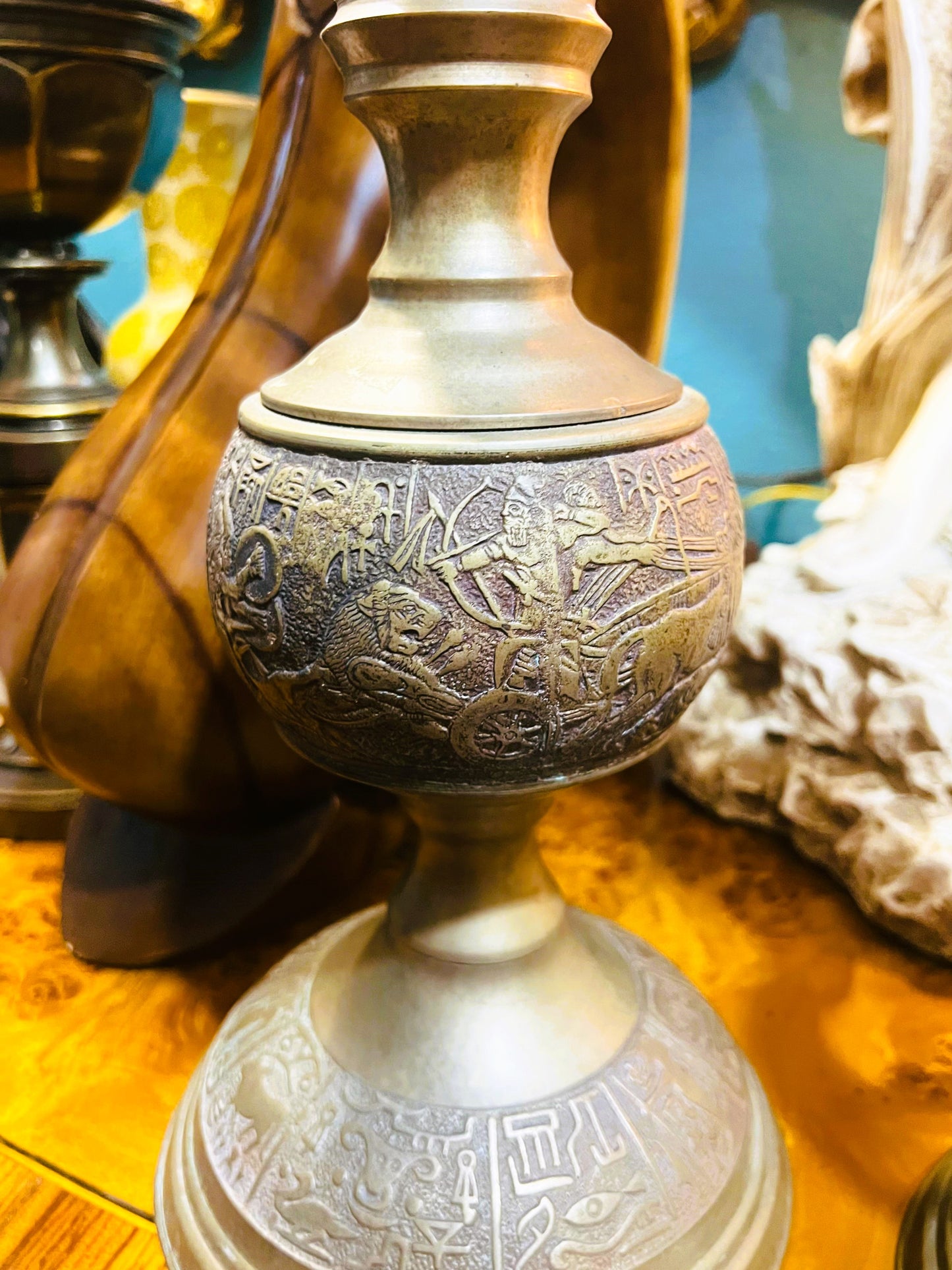 ⚖️¡Candelabros Egipcios En Bronce Con Jeroglificos!⚖️