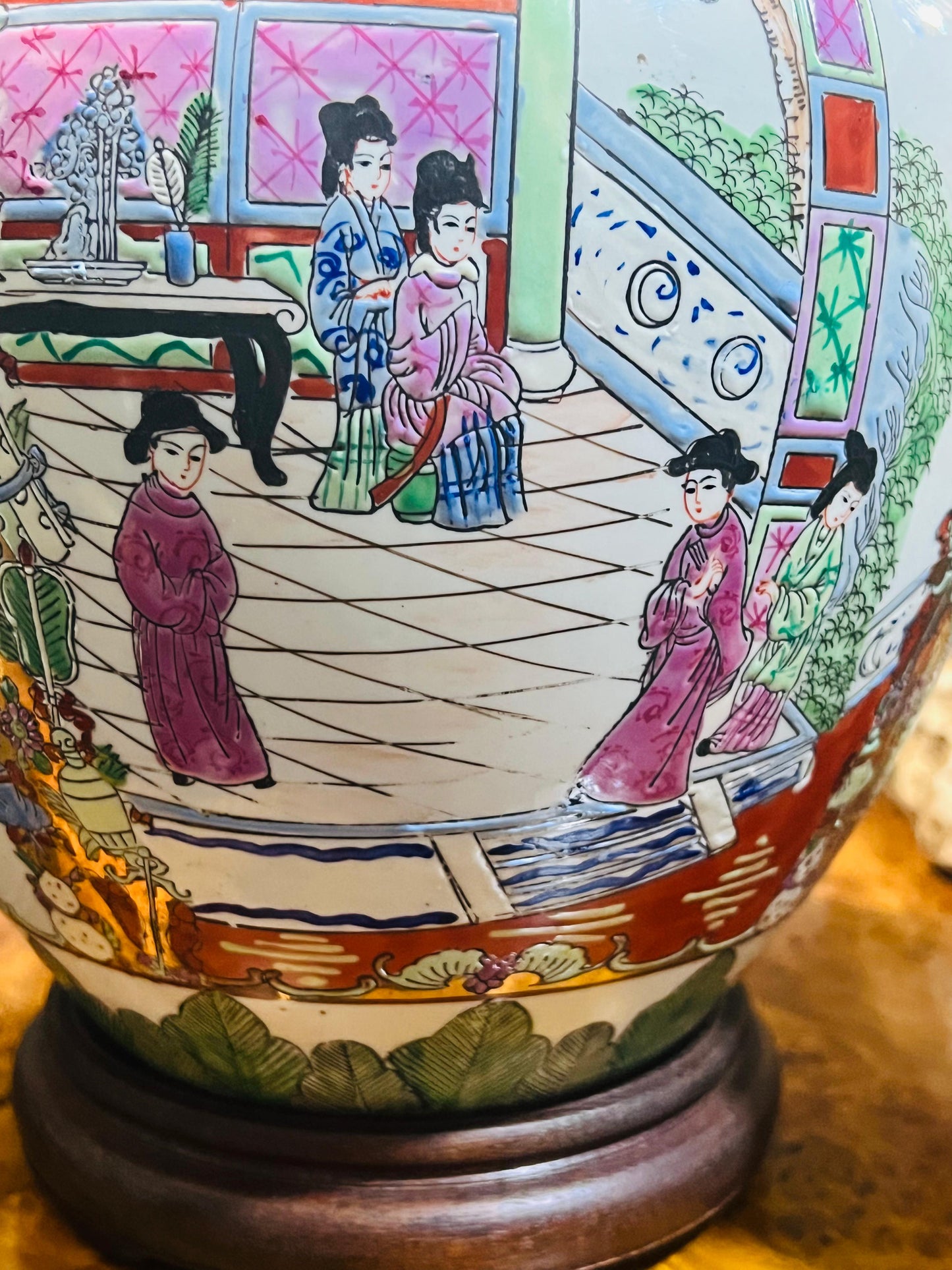 🎎🏮🇨🇳 ¡Descubre la Belleza y la Historia con este Antiguo Par de Jarrones Chinos de la Dinastía Qianlong! 🇨🇳🏮🎎