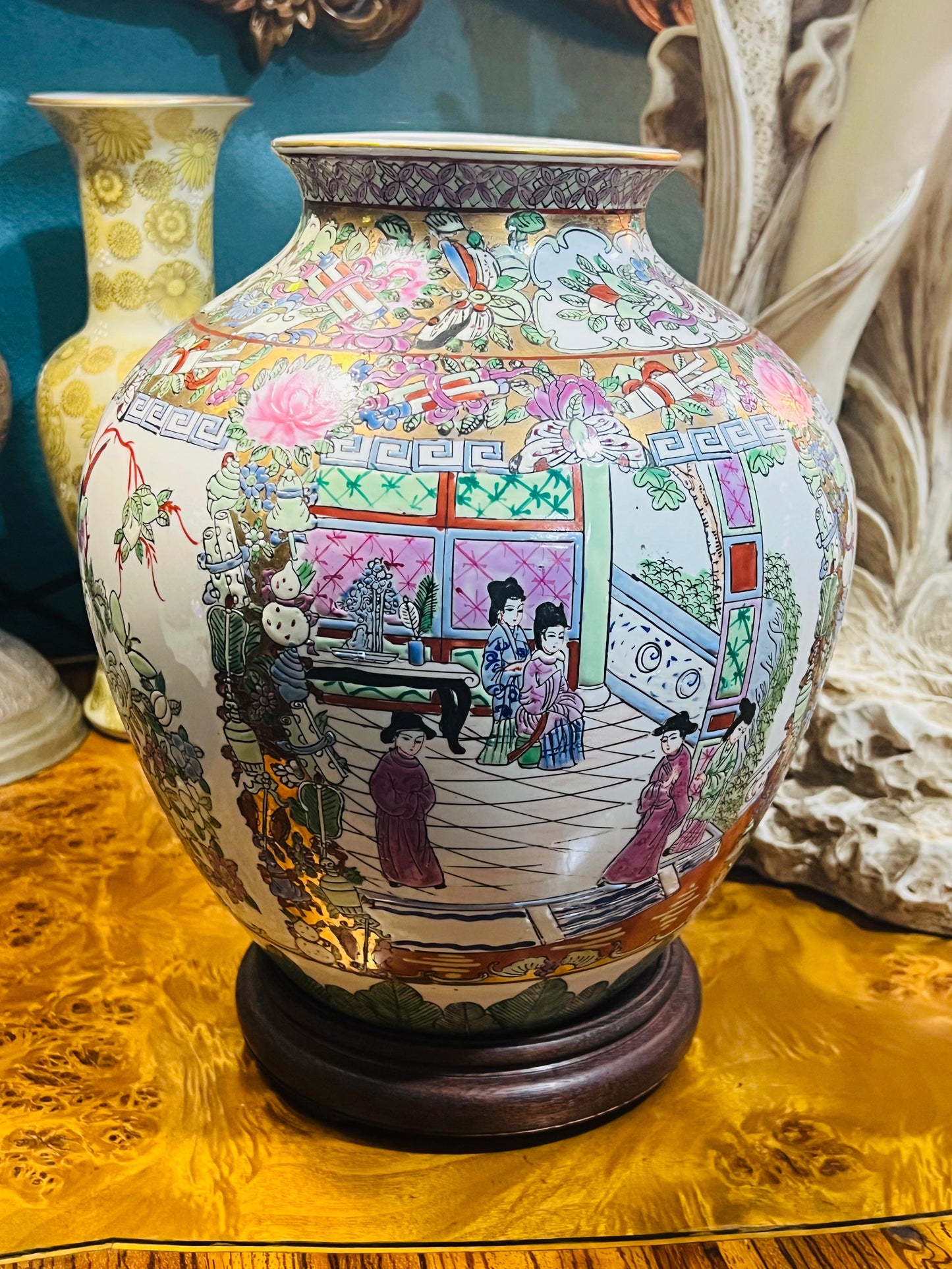 🎎🏮🇨🇳 ¡Descubre la Belleza y la Historia con este Antiguo Par de Jarrones Chinos de la Dinastía Qianlong! 🇨🇳🏮🎎