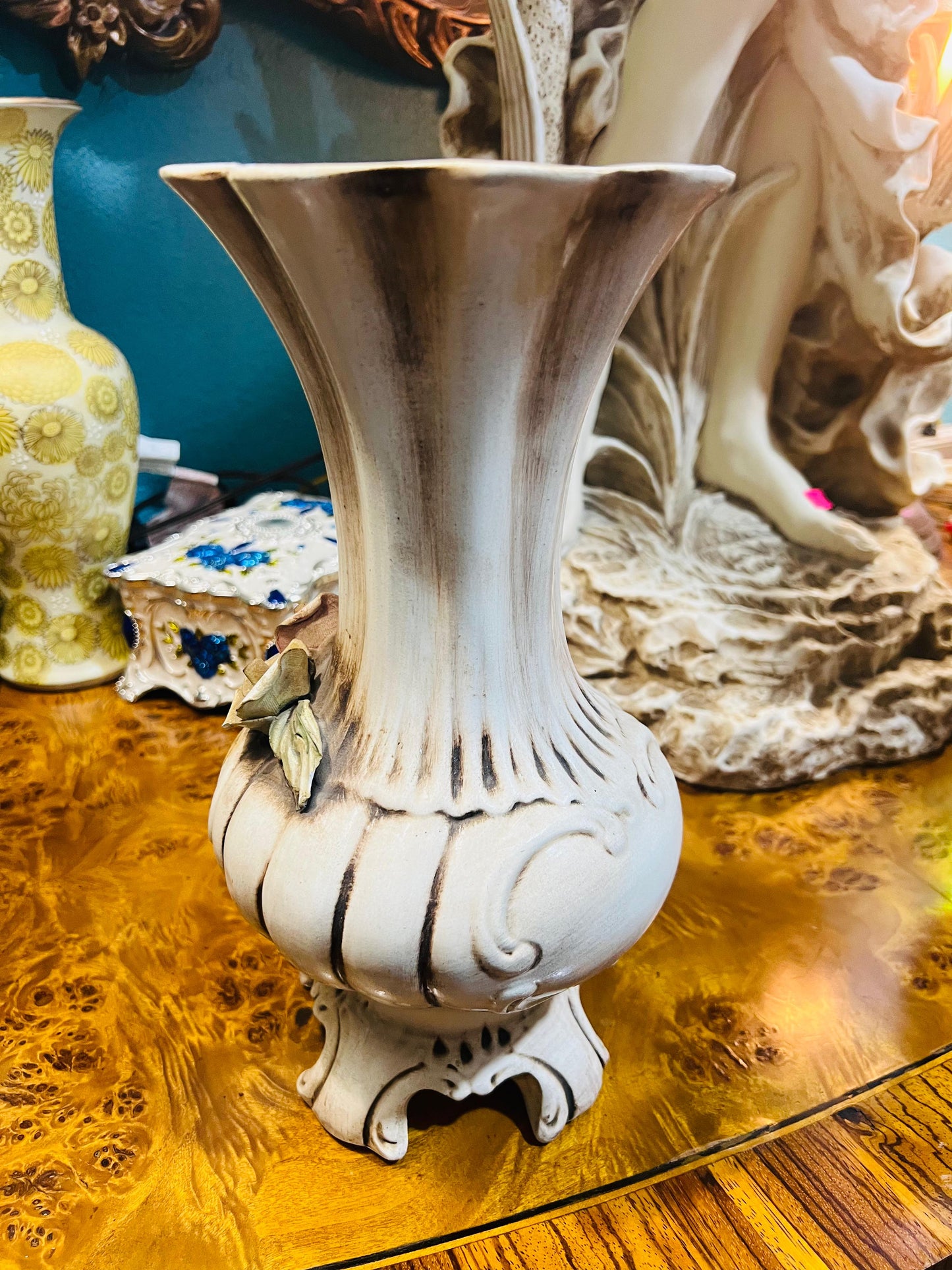 🌸Capodimonte Decorative Vase🌸