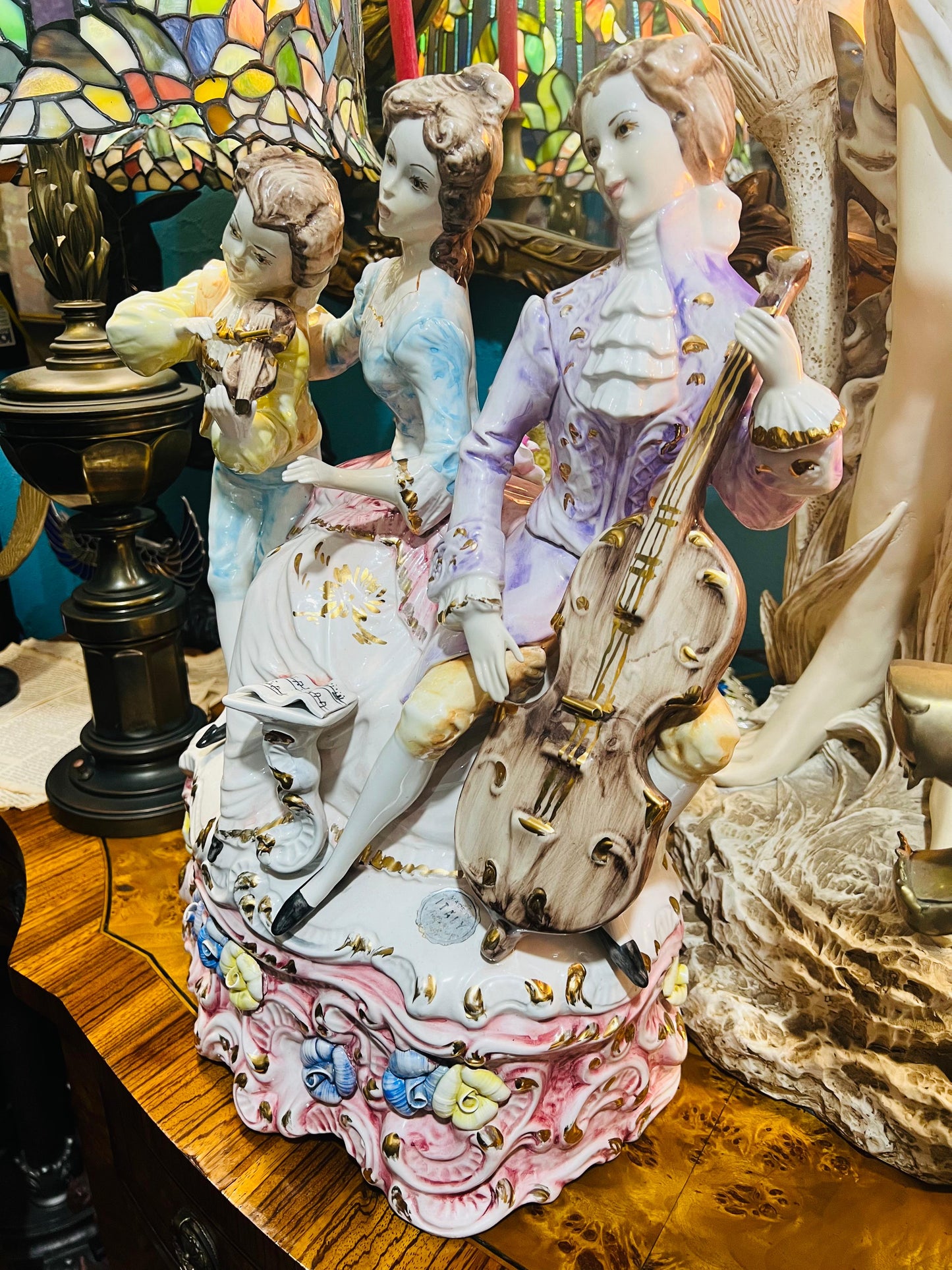 🎻 Exquisita Figura de Porcelana Musical del - Representacion del Siglo XVIII en Venta 🎻